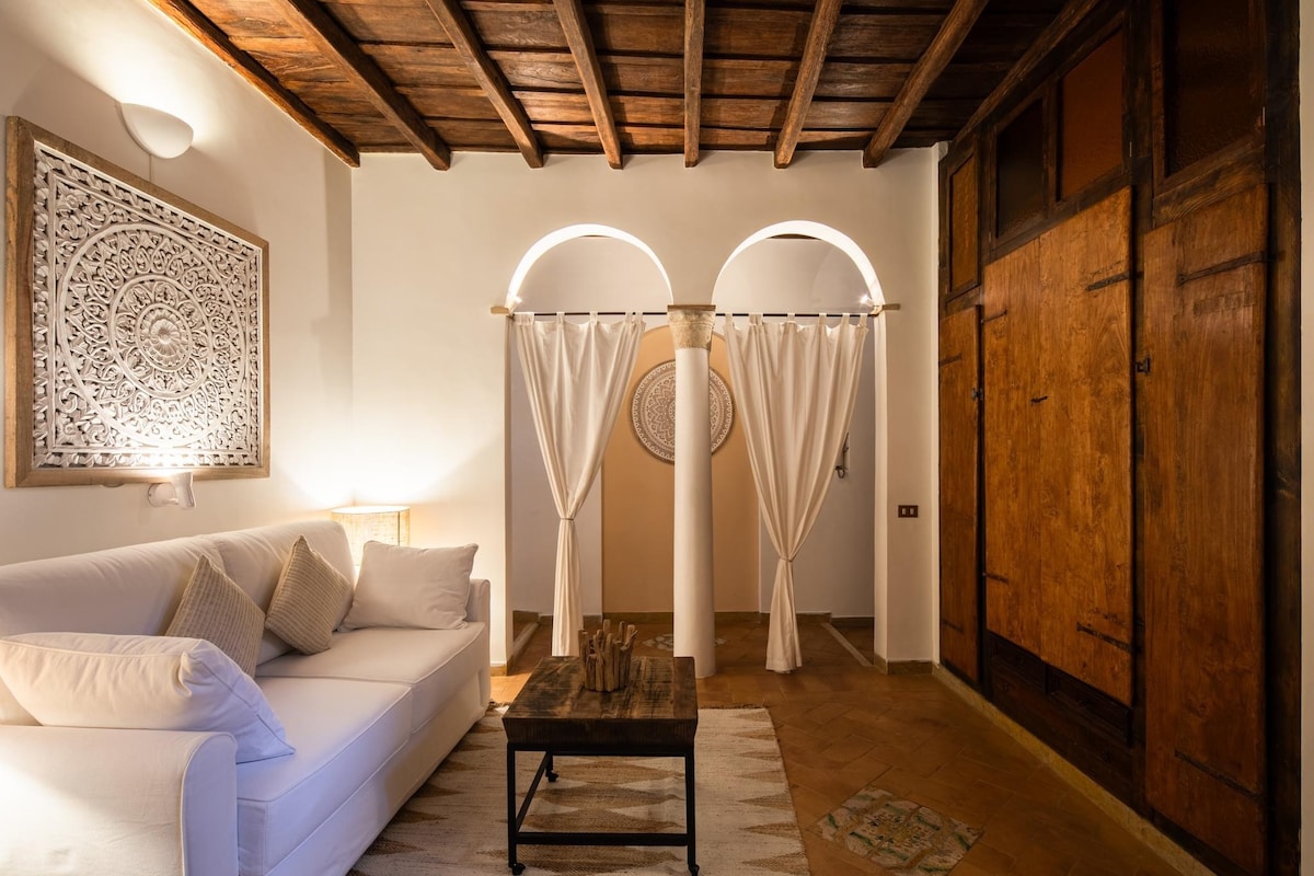 Villa Ceruleo Ripetta Roma: Luxury 1-Bedroom Apartment with Spa and Air-Con, Navona Rome