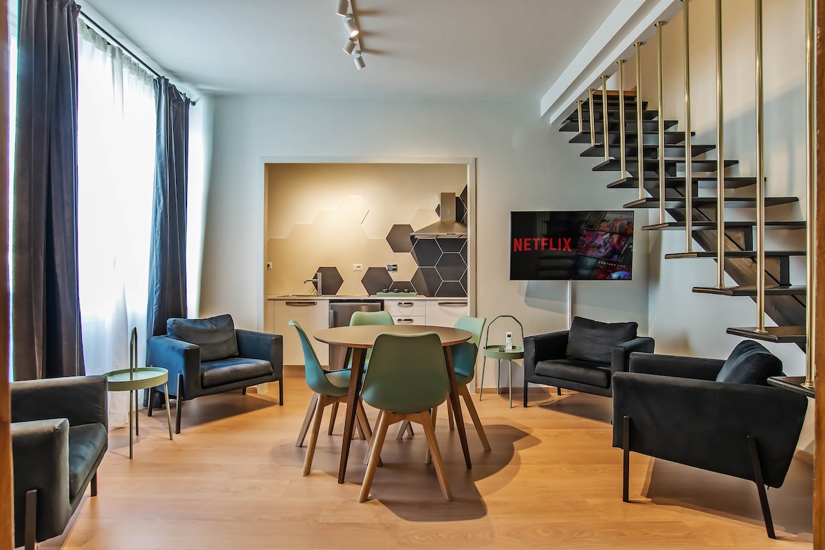 Villa Ceruleo San Felice Firenze: Luxury 2-Bedroom Apartment with Air-Con and Family-Friendly Comfort, Duomo Florence