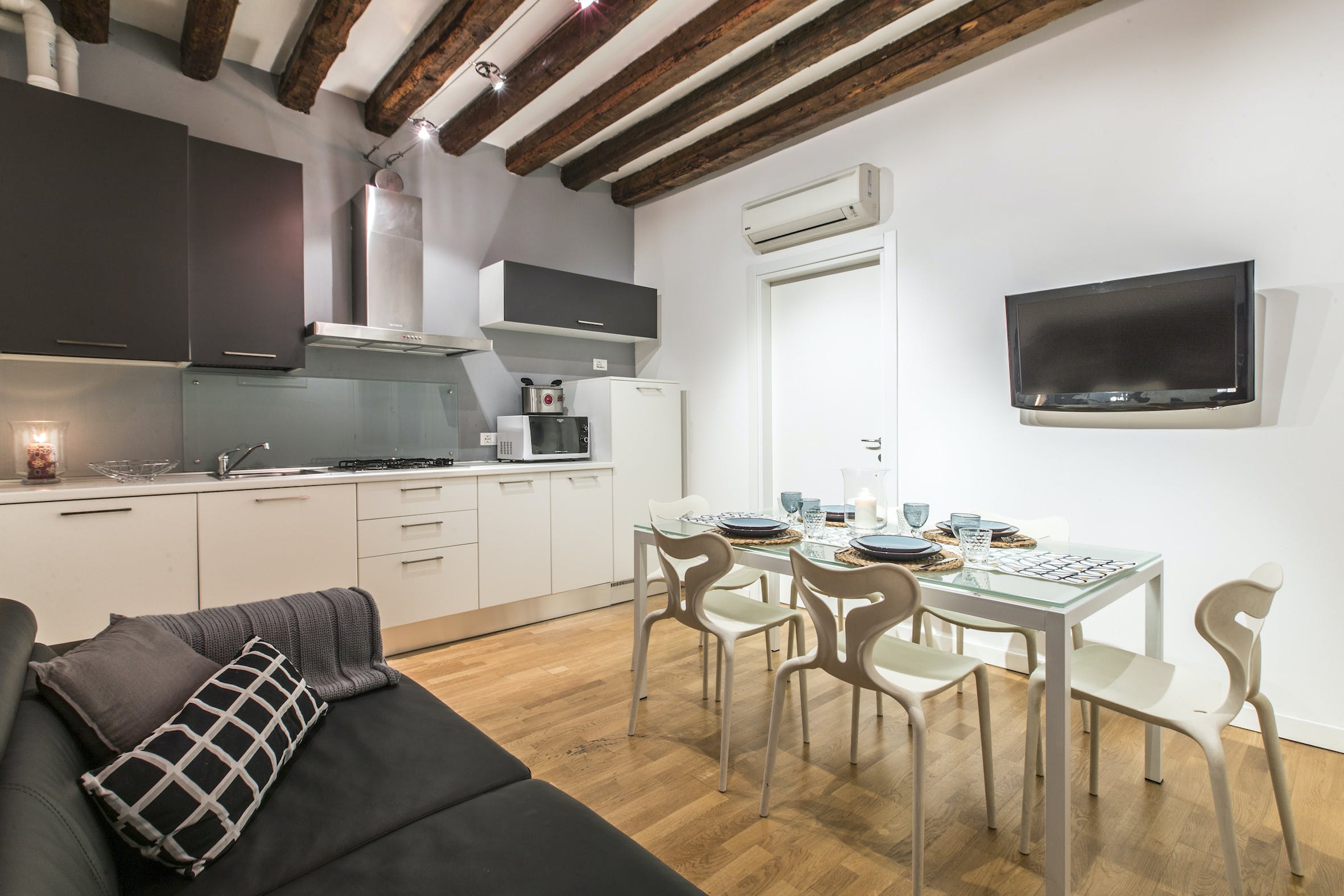 Villa Ceruleo Sant’Elena Venezia: Luxury 2-Bedroom Apartment with Seaview and Spa, Castello Venice