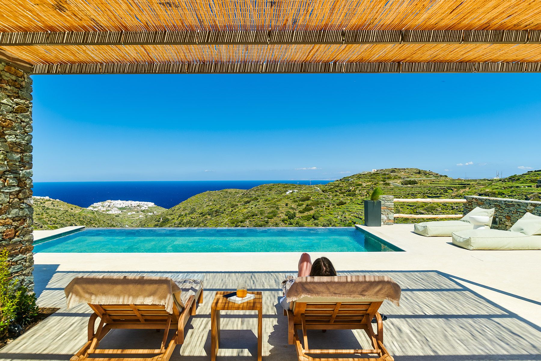 Villa Chrysafi Kastro Sifnos: 6 Bedroom Villa with Dual Infinity Pools and Aegean Sea View