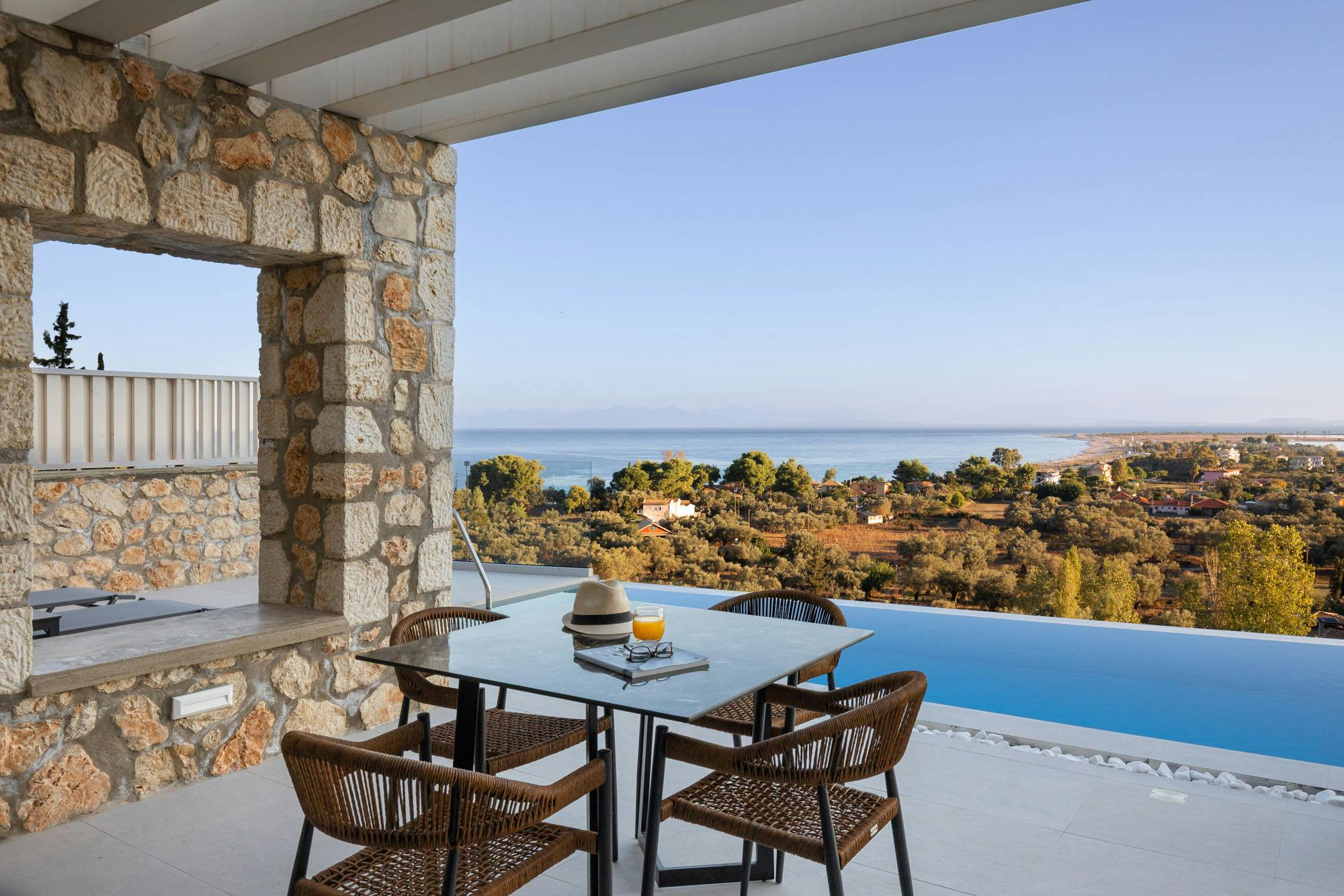 Villa Chrysos Agios Maraina Lefkada: Luxury 1-Bedroom Villa with Private Pool and Sea Views, Lefkada