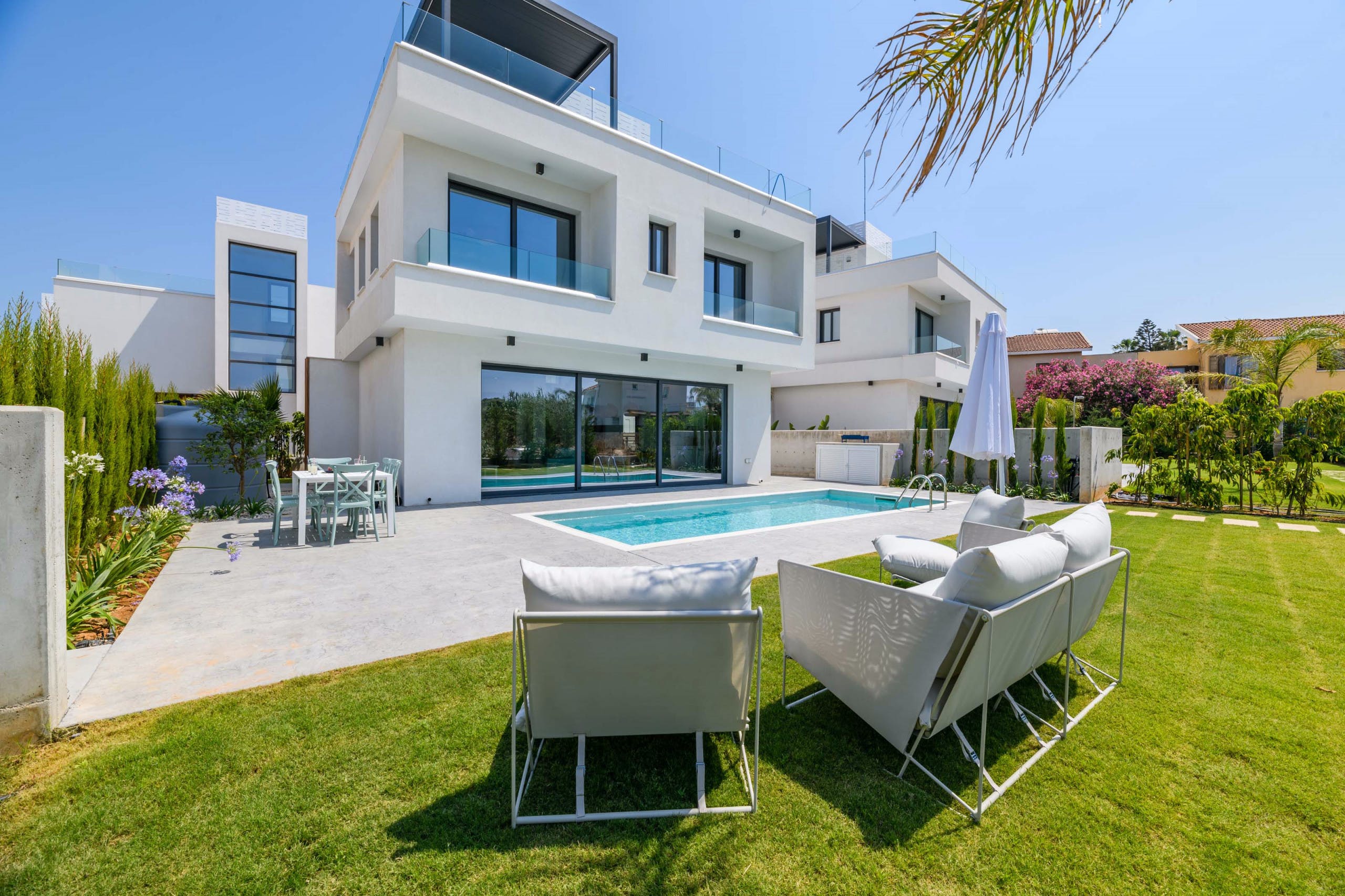 Villa Chrysos Agios Pernera: Luxury 3-Bedroom Apartment with Private Pool and Sea Views, Pernera Cyprus