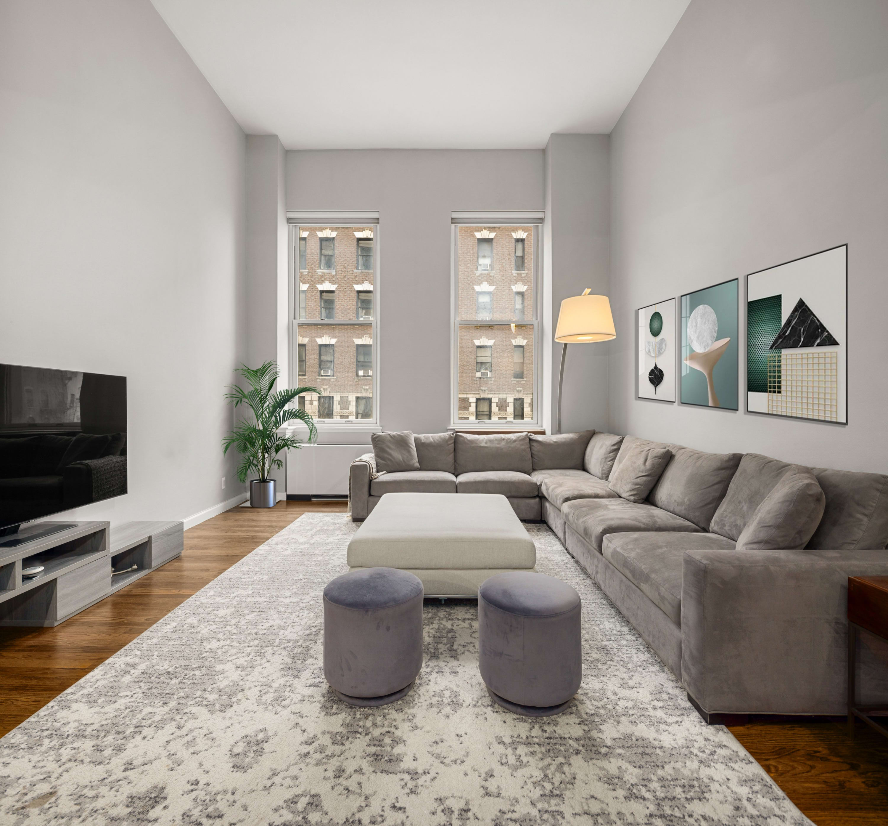 Villa Chrysos Gramercy Park: Luxury 2-Bedroom Villa with Gym and Private Parking, Gramercy Park New York