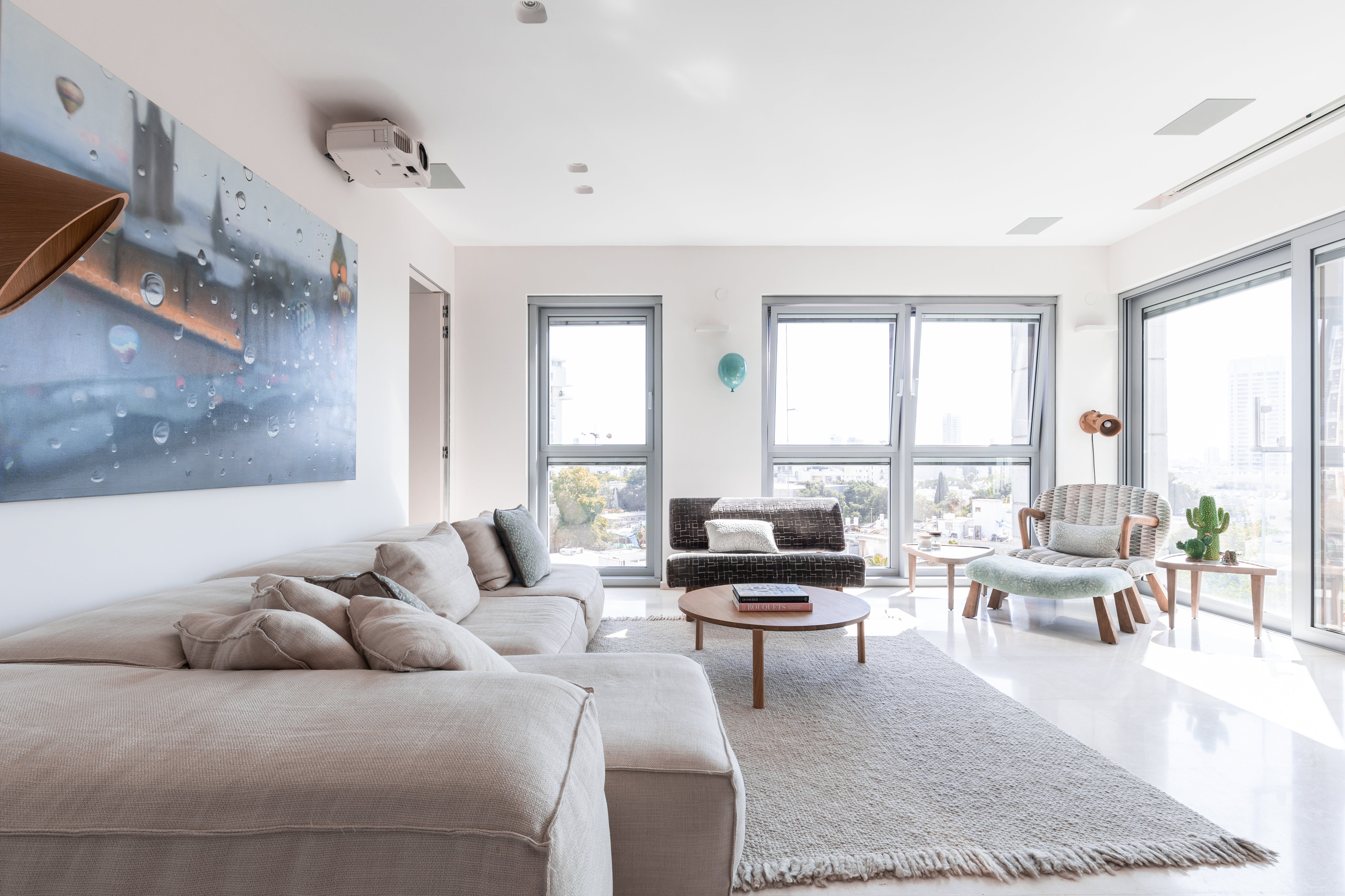 Villa Chrysos HaTikvah Tel Aviv: Luxury 2-Bedroom Apartment with Sea View and Gym, Hakirya Tel Aviv