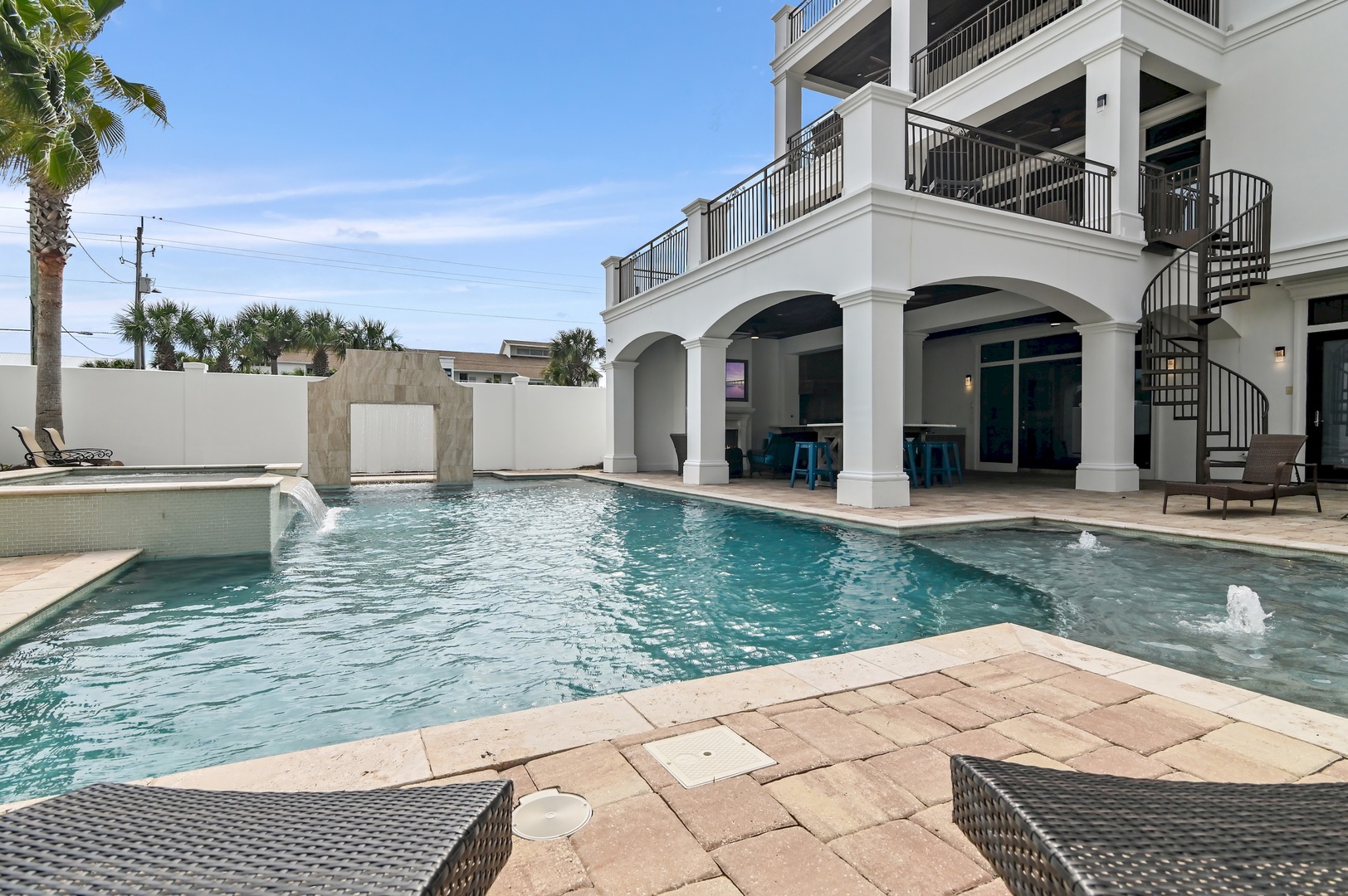 Villa Chrysos Rocky Bay Okaloosa: Luxury 7-Bedroom Villa with Private Pool and Spa, Okaloosa County