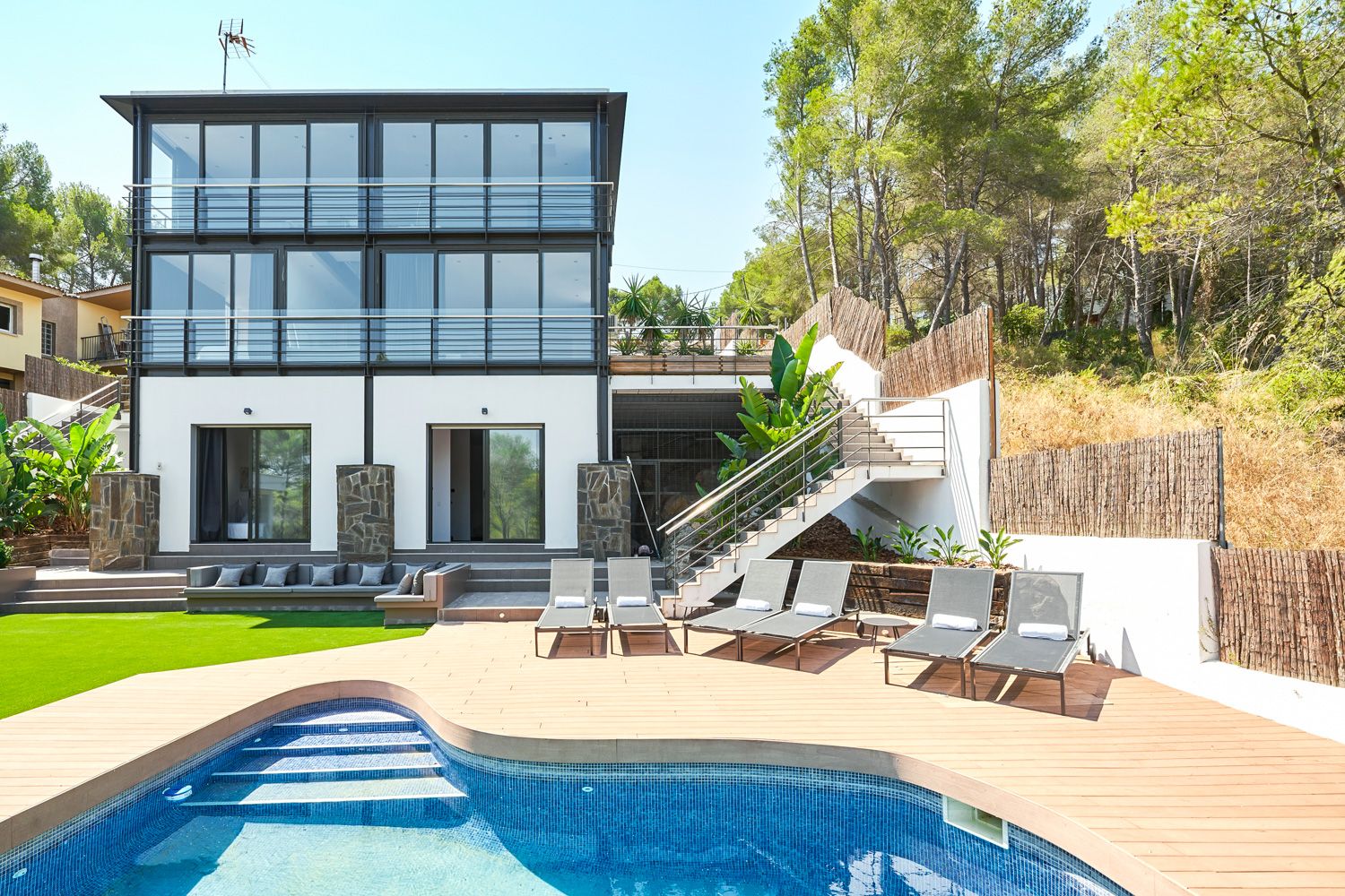 Villa Cristal Plana Olivella: 5-Bedroom Panoramic Hilltop Villa with Spa and Pool near Sit