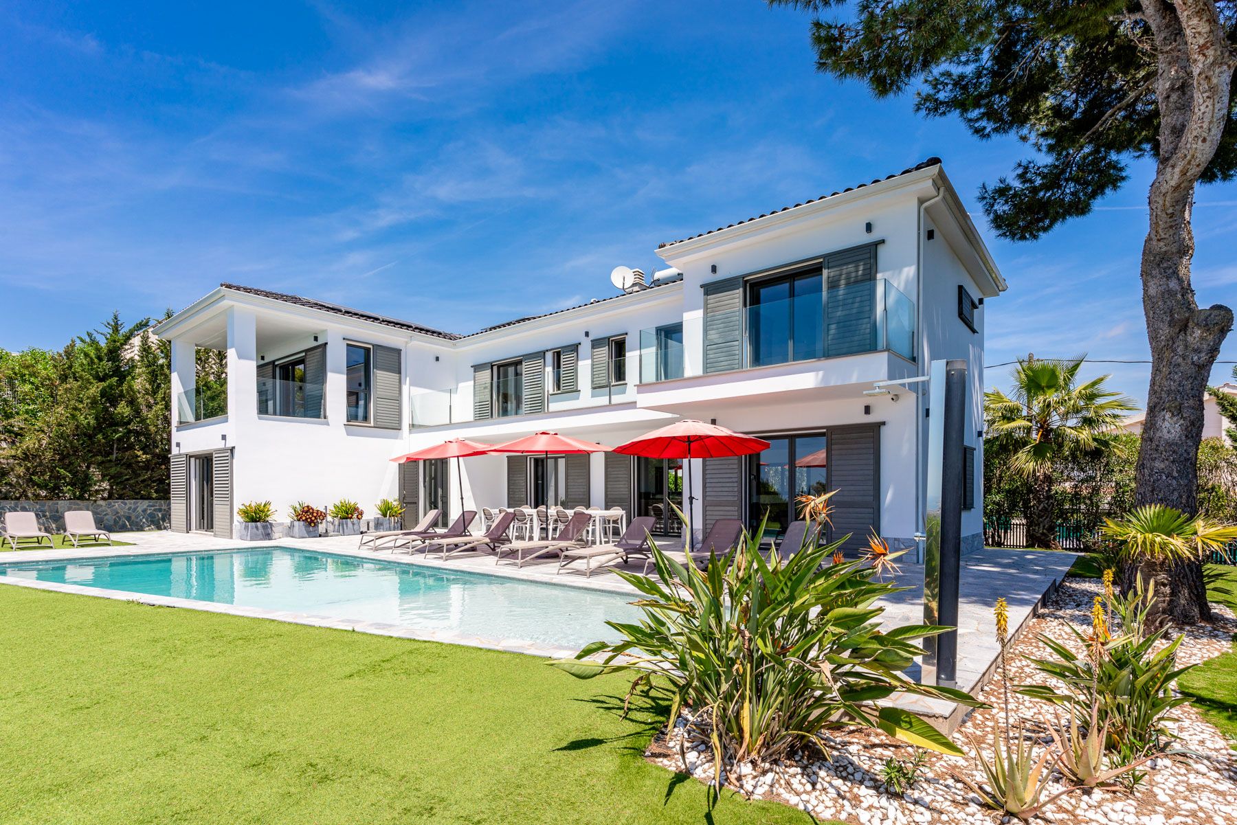 Villa Daurada Vinyet Sitges: 6-Bedroom Sea View Villa with Spa in Califòrnia, Sitges, Spa