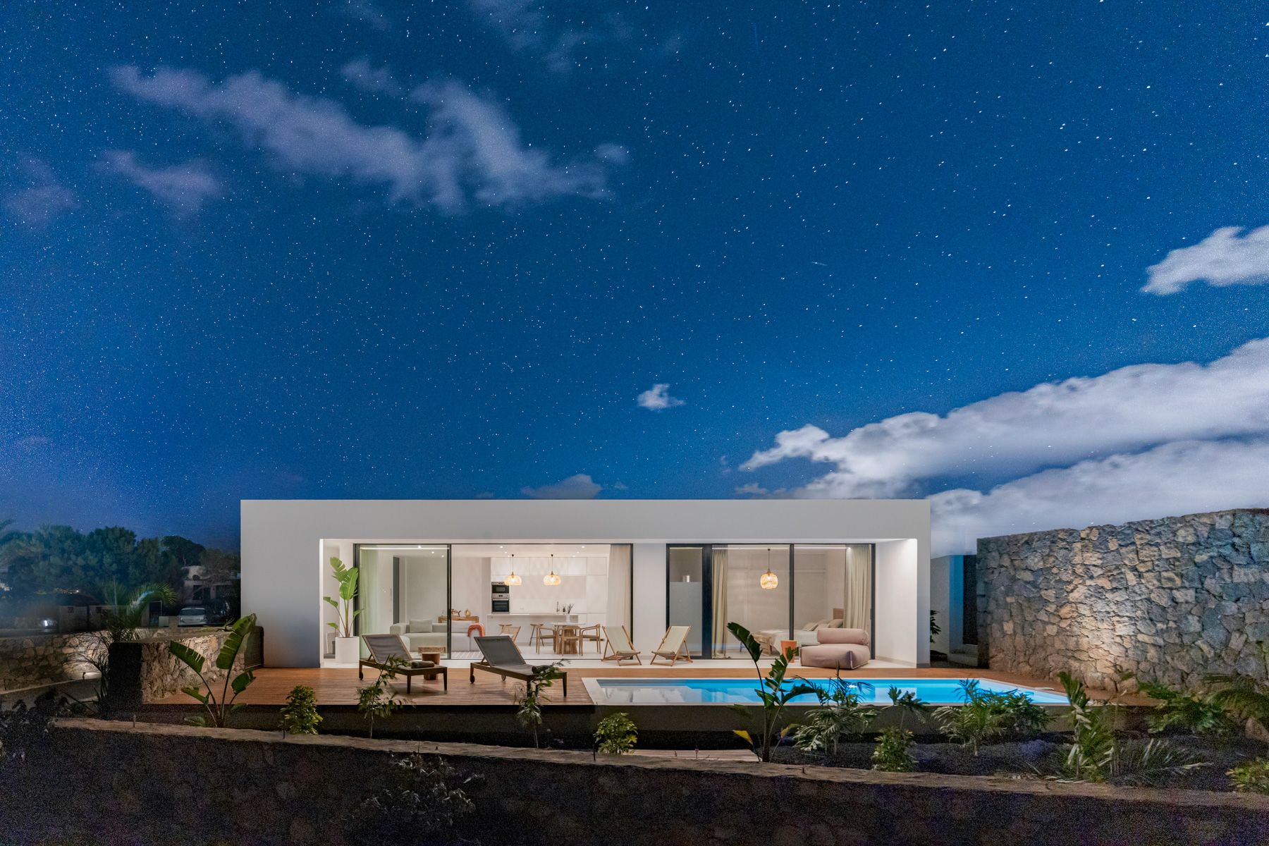 Villa Dorada Cotillo Fuerteventura: 2-Bedroom Villa with Heated Pool, Spa & Volcanic Views in Fu