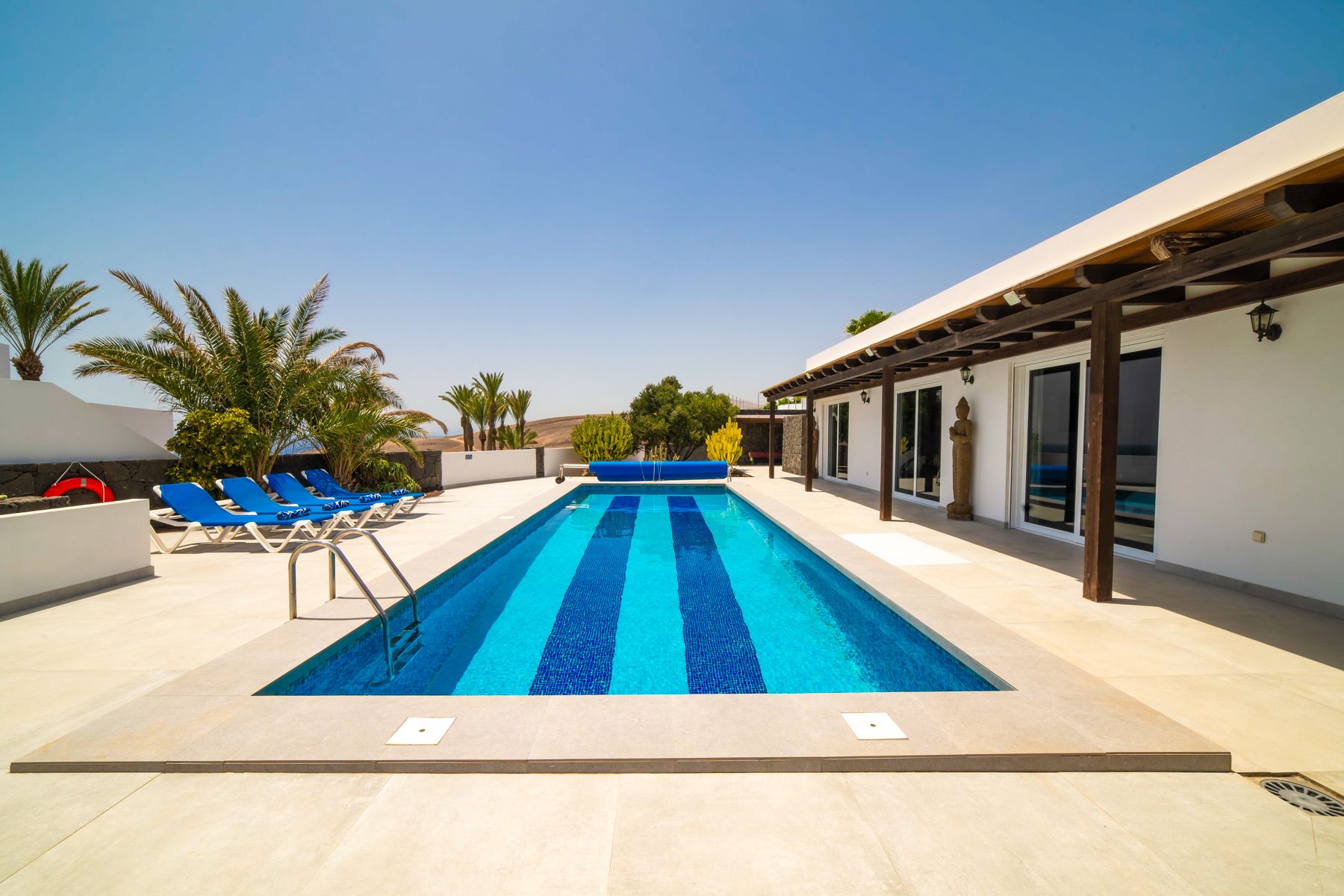 Villa Dorada Montaña Calero: 4-Bedroom Villa with Heated Pool, Hot Tub & Spa in Puerto Ca