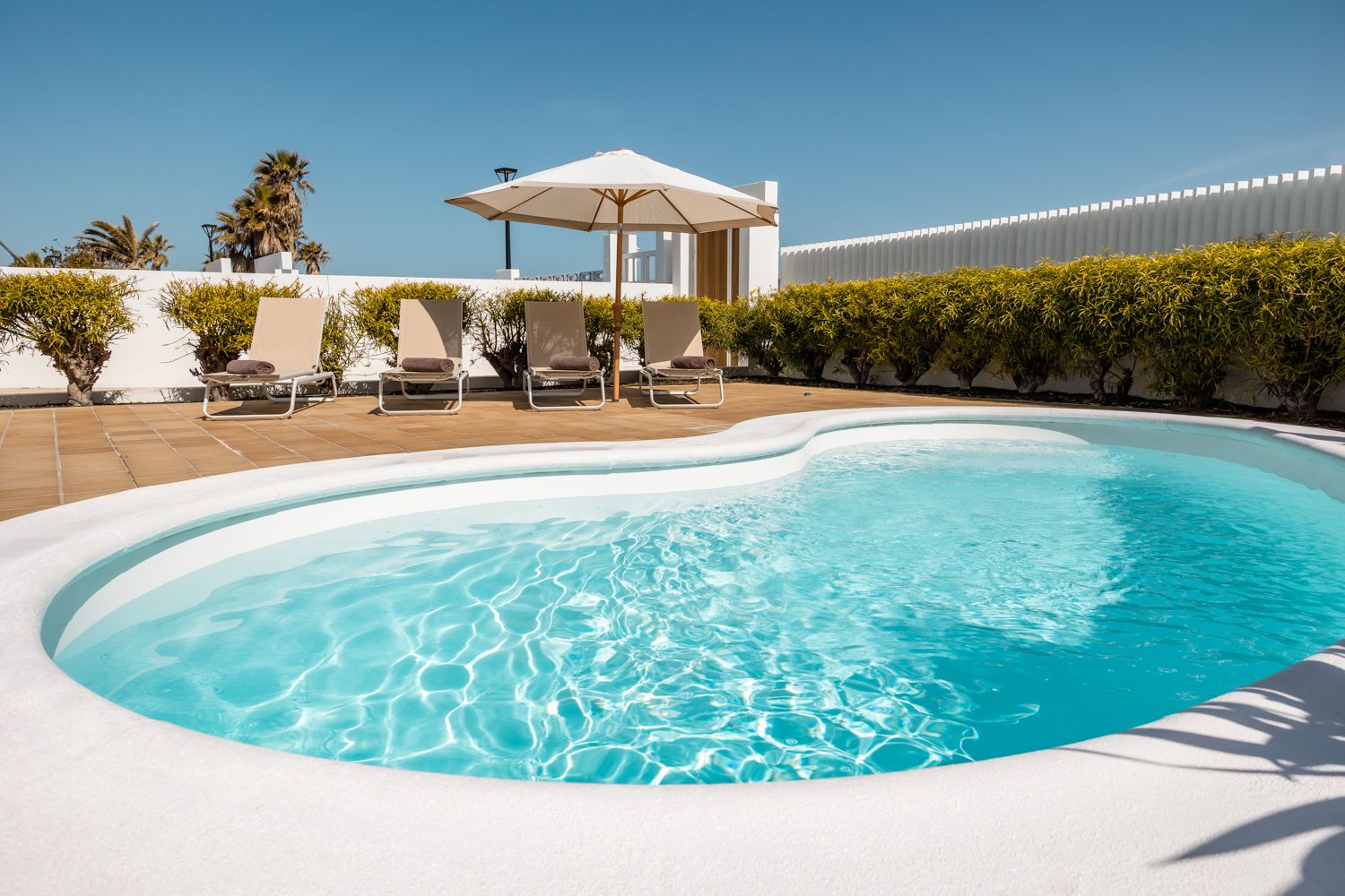Villa Dorada Popcorn Corralejo: 3-Bedroom Heated Pool & Sea Views | Luxury Villa Rental in C
