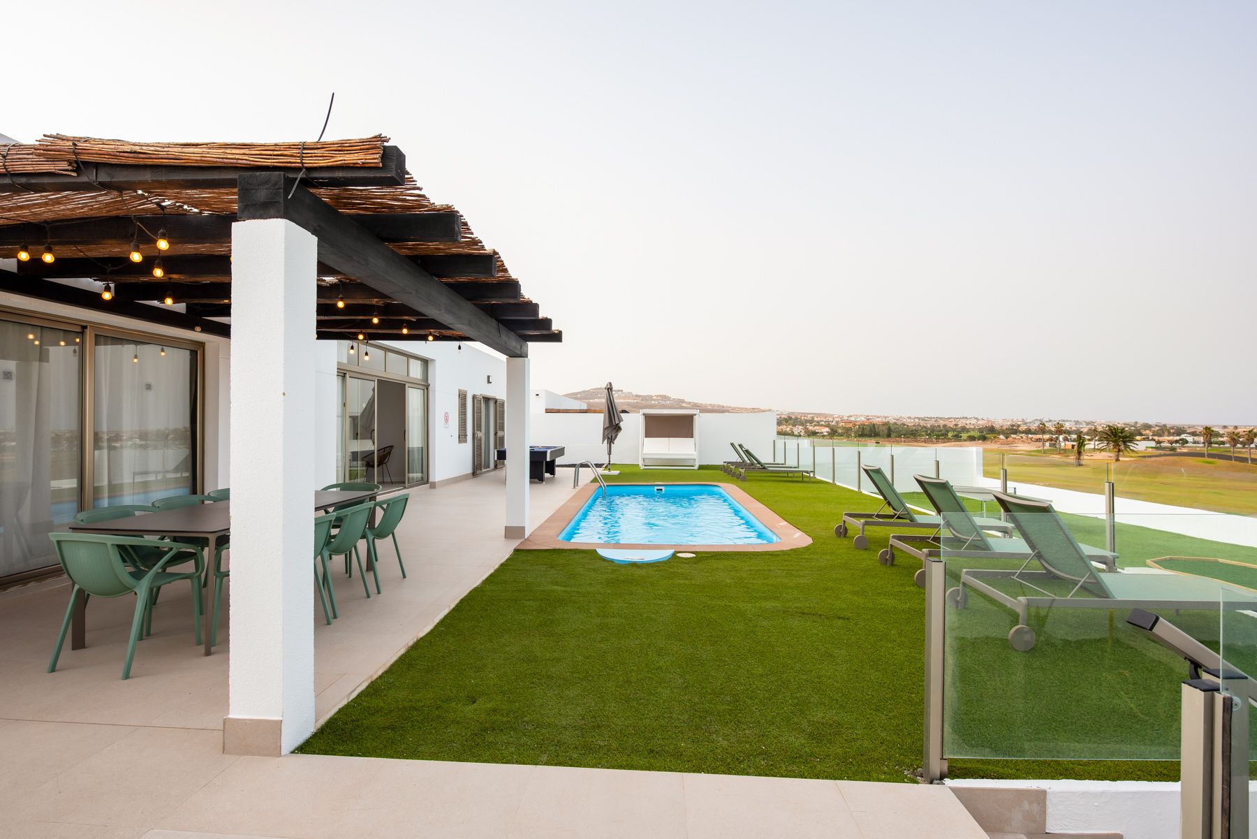 Villa Dorada Salinas Fuste: 4-Bedroom Heated Pool Villa with Golf Course Views in Caleta