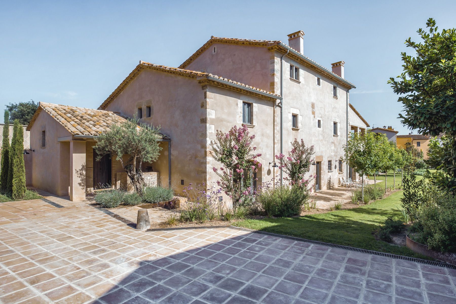 Villa Dorada Terri Cervià: 6-Bedroom Country Estate with Private Pool and Spa near Giro