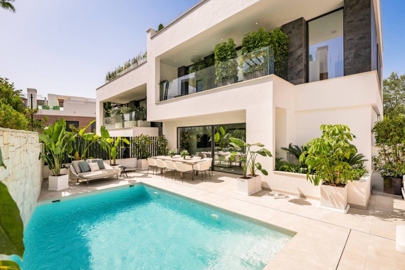 Villa Dorado Alameda Nagüeles: Luxury 4-Bedroom Villa with Private Pool and Spa, Marbella