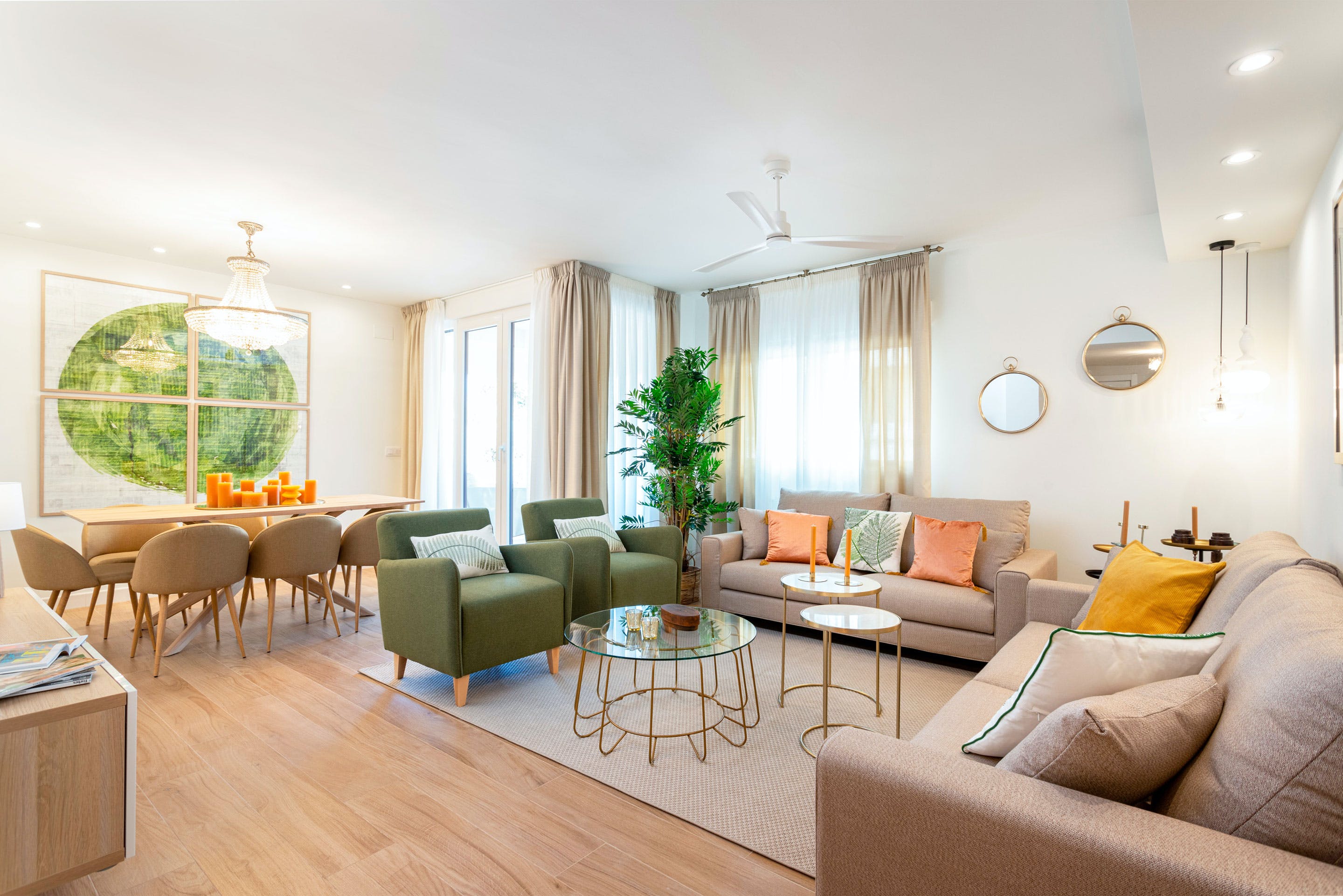 Villa Dorado Alhambra Granada: Luxury 5-Bedroom Apartment with Spa and Air-Con, Granada