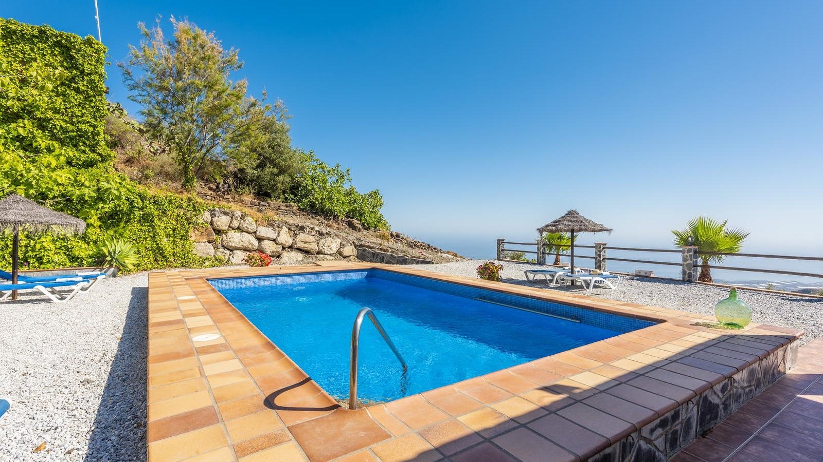Villa Dorado Almijara Nerja: Luxury 3-Bedroom Apartment with Sea Views and Pool, Nerja Malaga Region