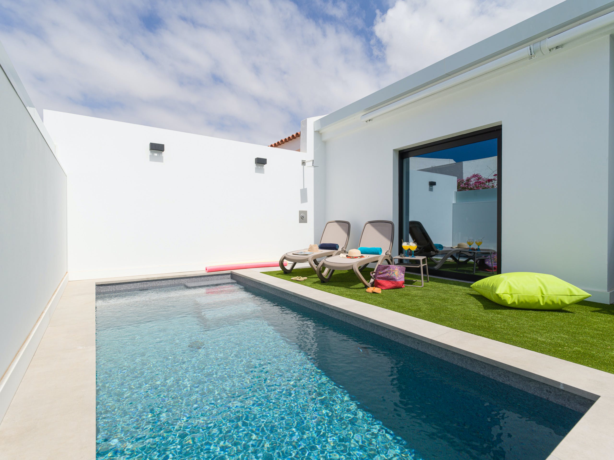 Villa Dorado Mirador El Cortijo Las Palmas: Luxury 3-Bedroom Villa with Private Pool and Sea Views, Las Palmas