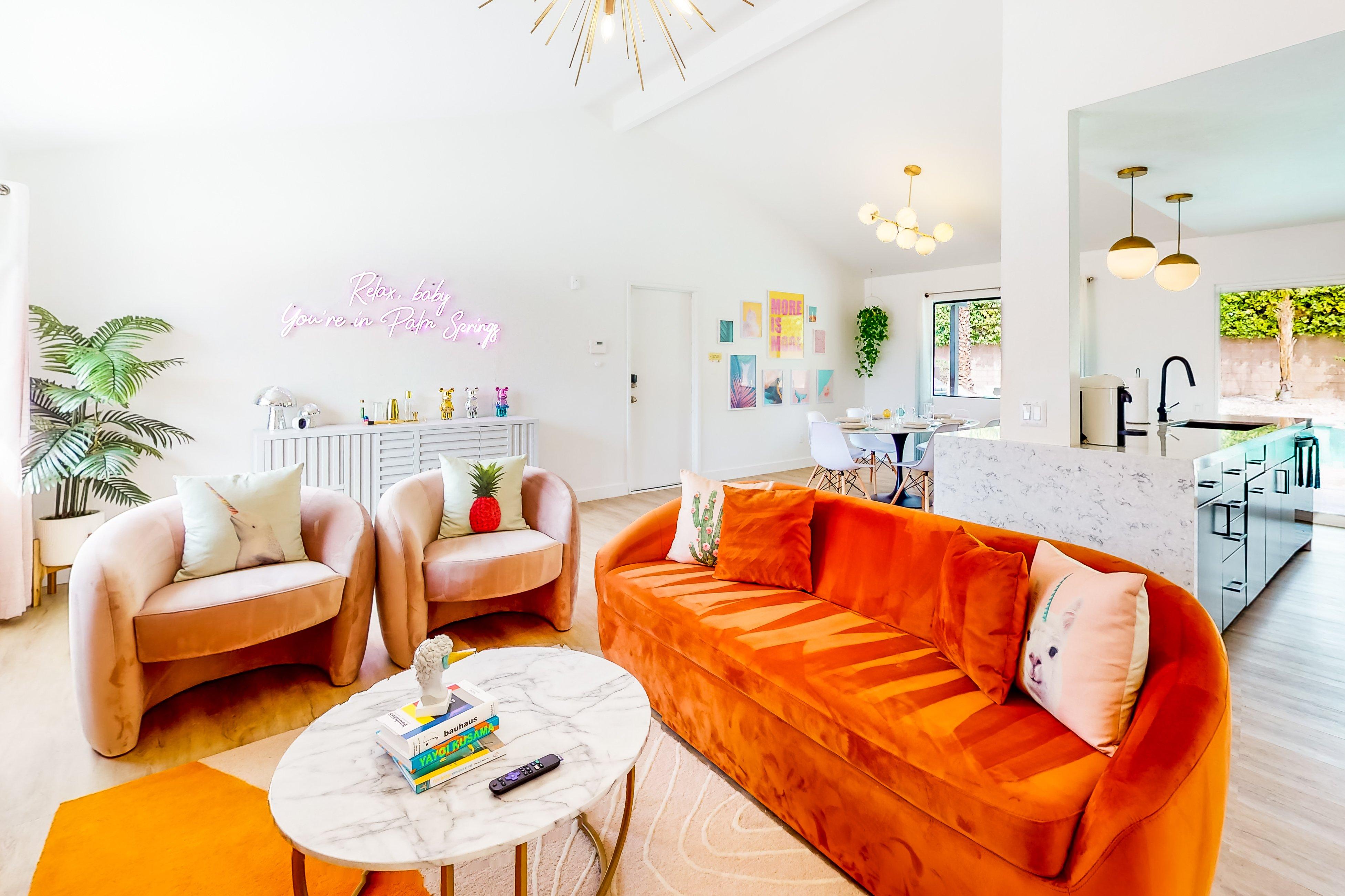 Villa Dorado Tamarisk Tahquitz Palm Springs: Luxury 3-Bedroom Villa with Private Pool and Putting Green, Palm Springs