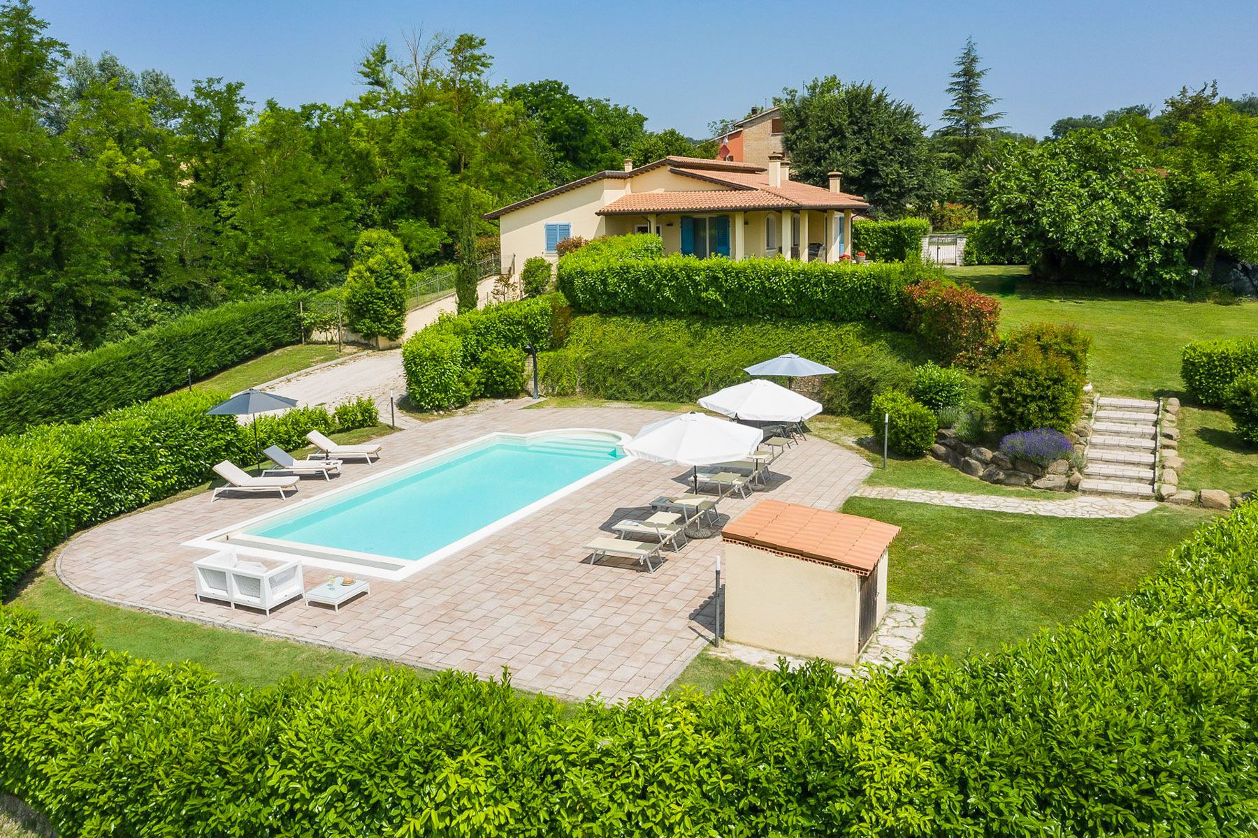 Villa Dorata Marchesana Carassai: 5 Bedroom Villa with Private Pool and Spa in Le Marche, Ital