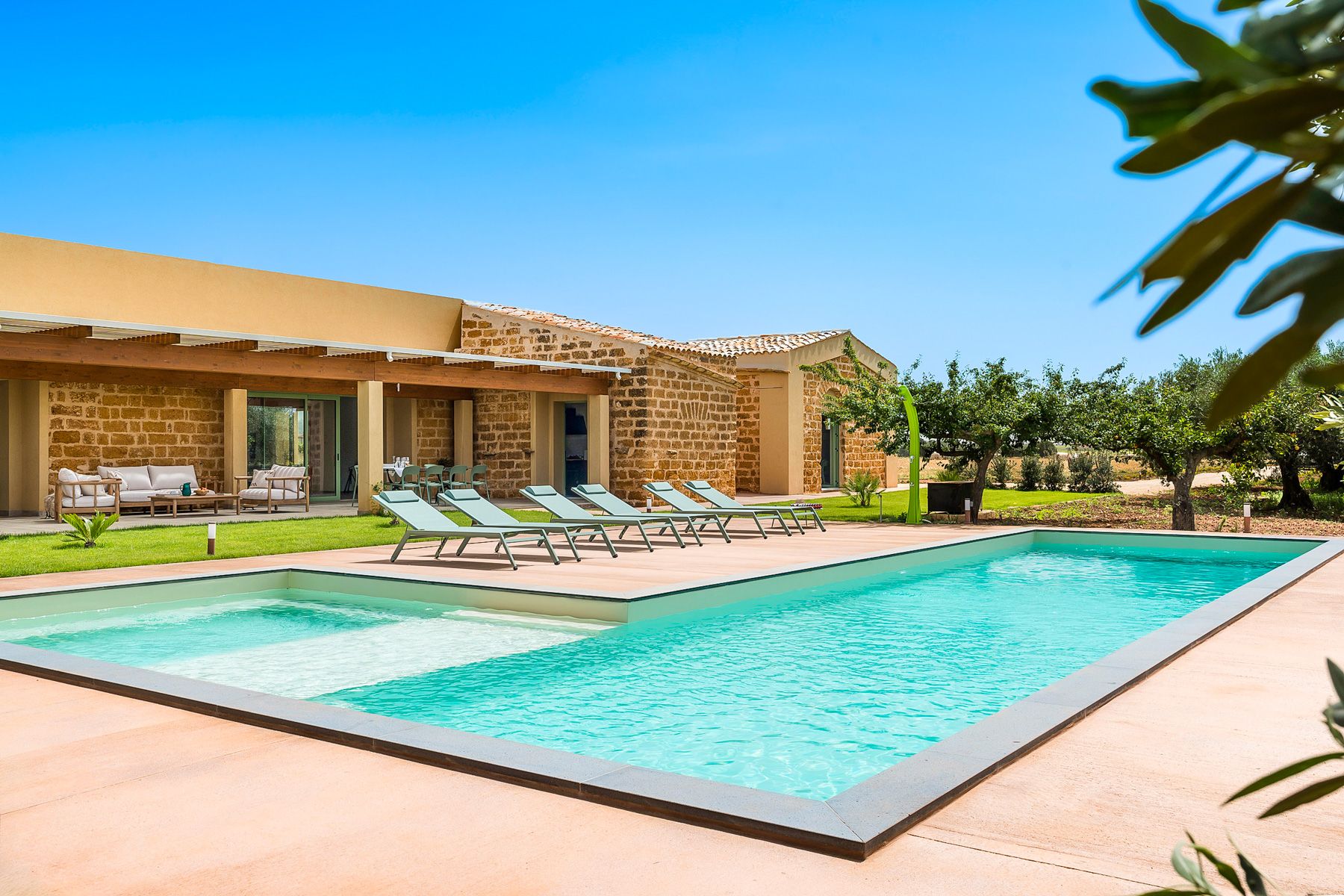Villa Dorata Scopello Trapani: 4-Bedroom Villa with Private Pool and Spa in Western Sicily