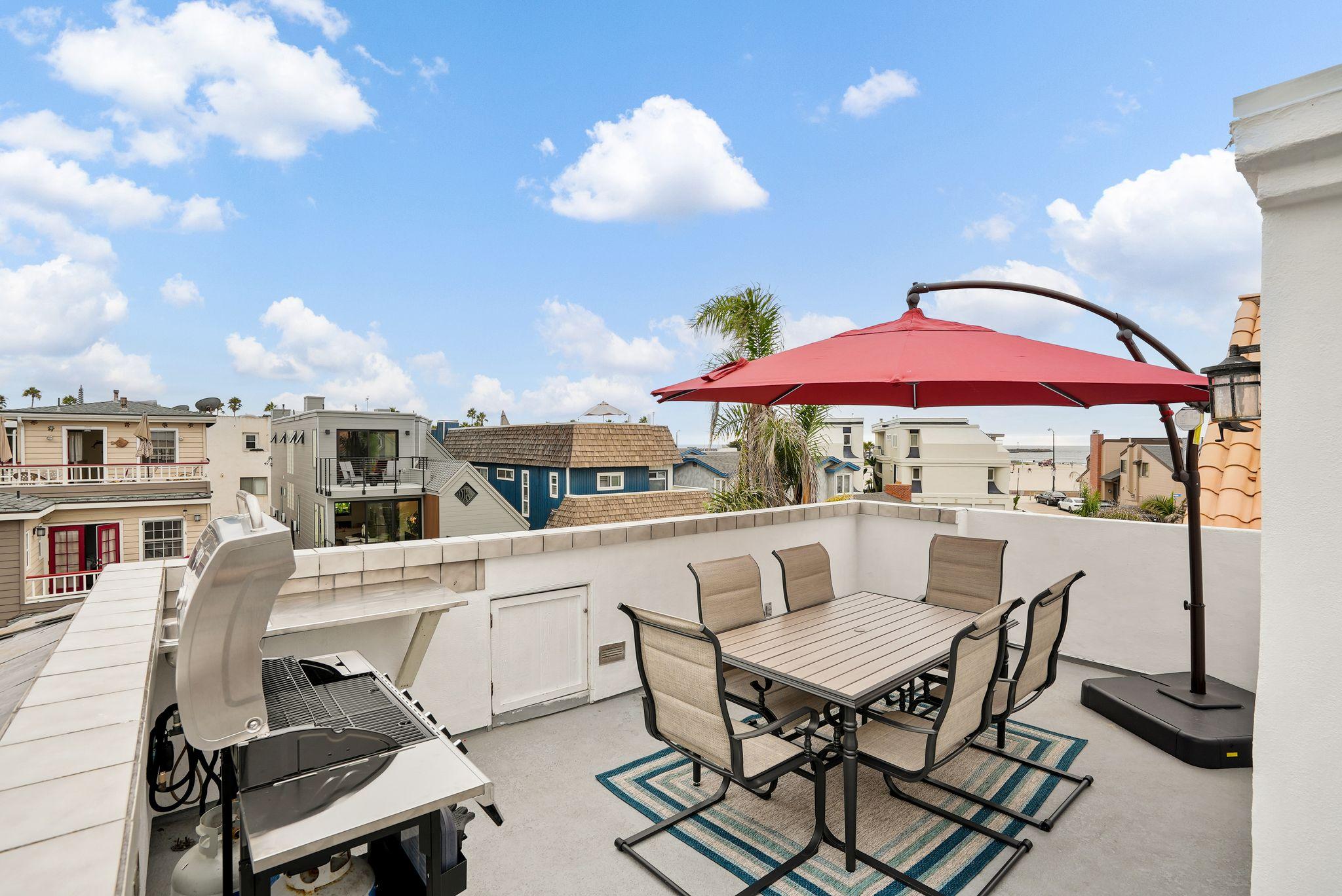 Villa Dorato Belmont Mission Beach: Luxury 4-Bedroom Villa with Sea Views and Hot Tub, Mission Beach