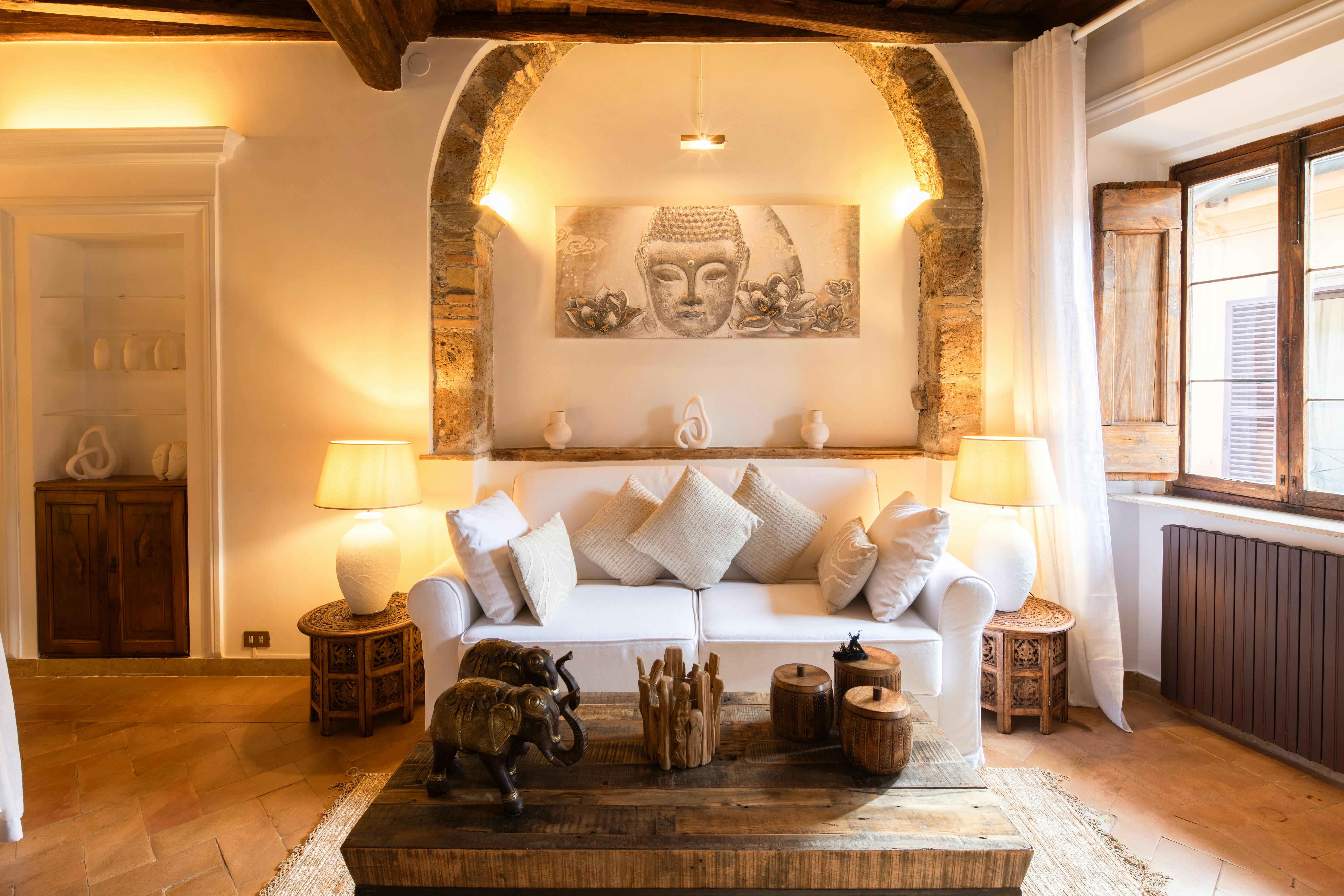 Villa Dorato Ponente Parione Roma: Charming 2-Bedroom Apartment with Air-Con near Piazza Navona, Navona Rome