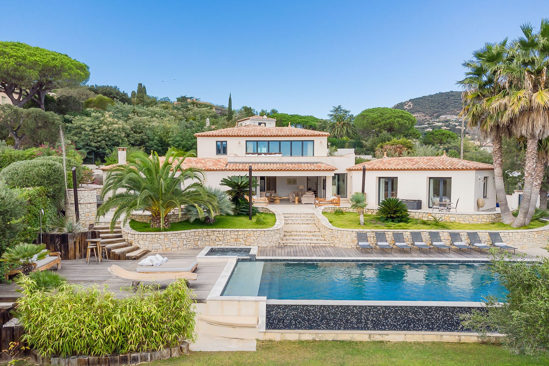 Villa Dorée Ramatuelle Saint-Tropez: 5-Bedroom Villa with Infinity Pool, Golf Views & Spa in Sain