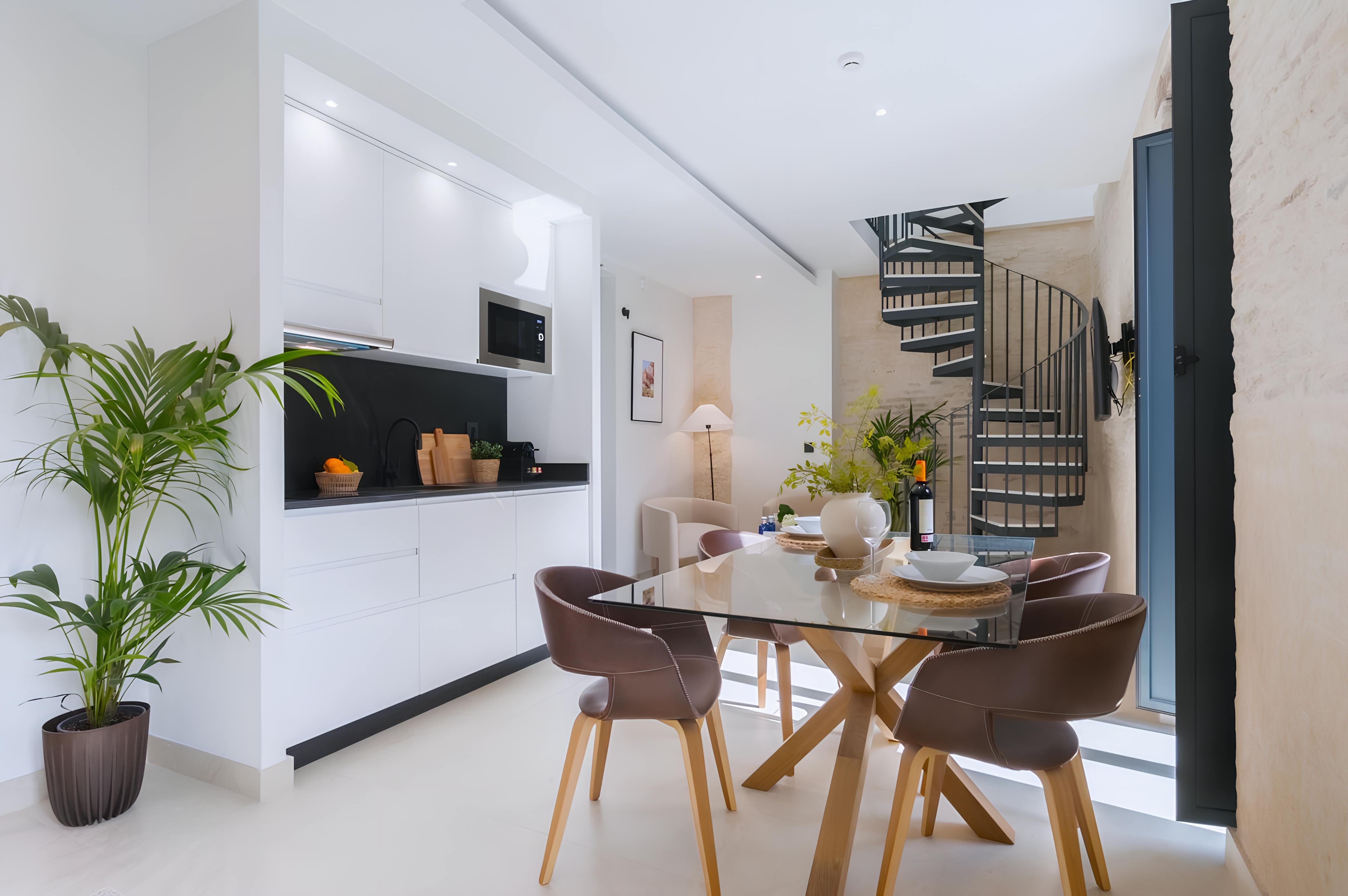 Villa Esmeralda Aljibe Alfalfa Sevilla: Luxury 2-Bedroom Apartment with Air-Con and Private Parking in Sevilla Alfalfa
