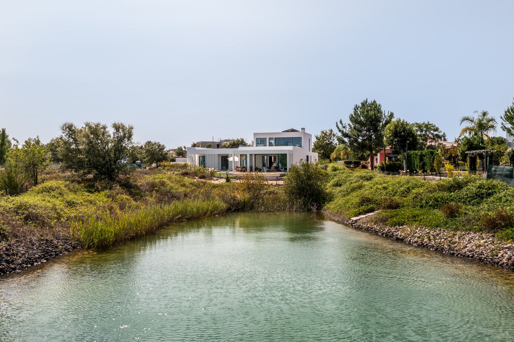 Villa Esmeralda Arrábida Setúbal: 4-Bedroom Villa with Infinity Pool and Arrábida Mountain Vie