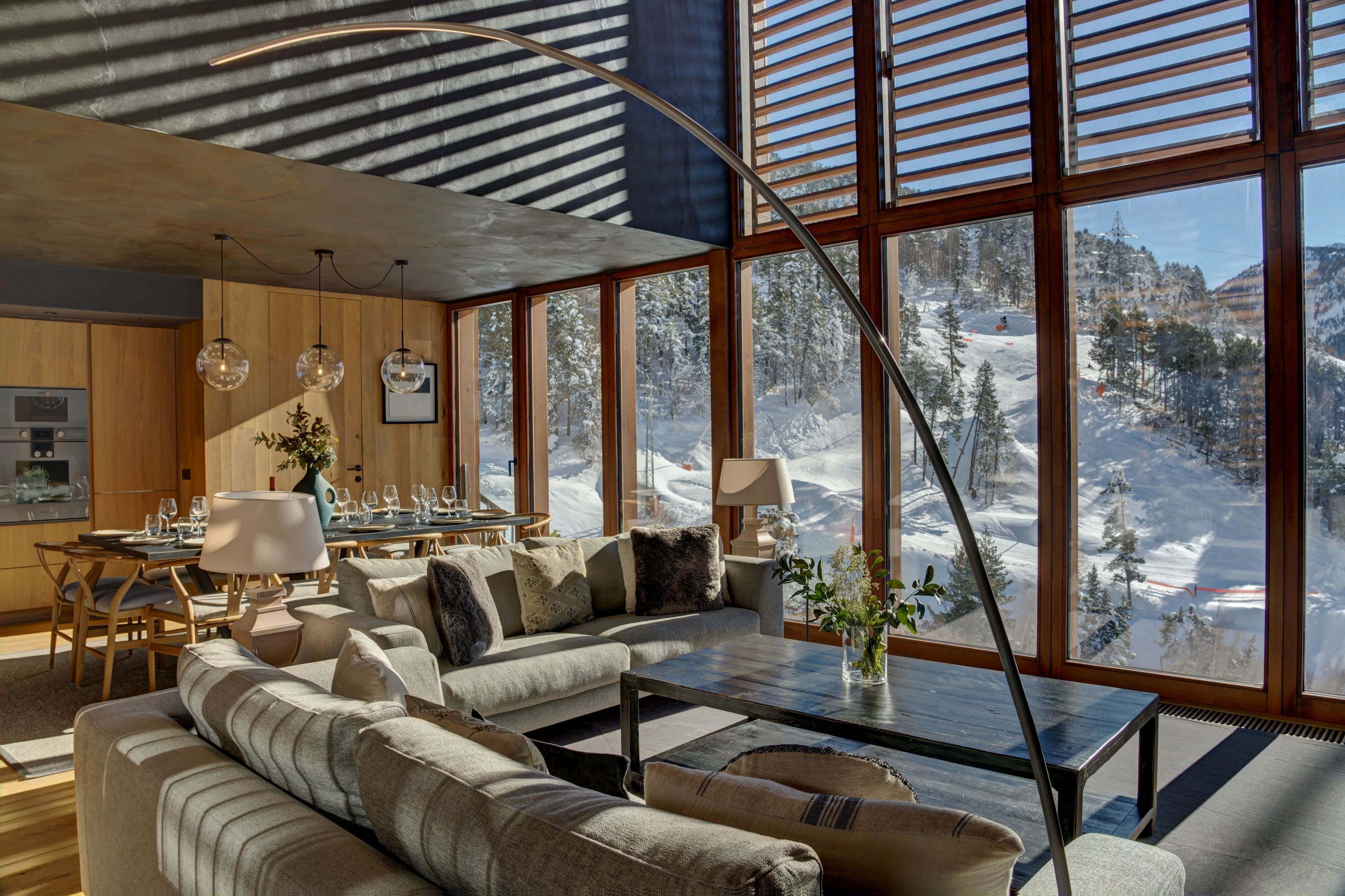 Villa Esmeralda Arties Valdaran: Luxury 5-Bedroom Villa with Spa and Private Pool, Val d’Aran