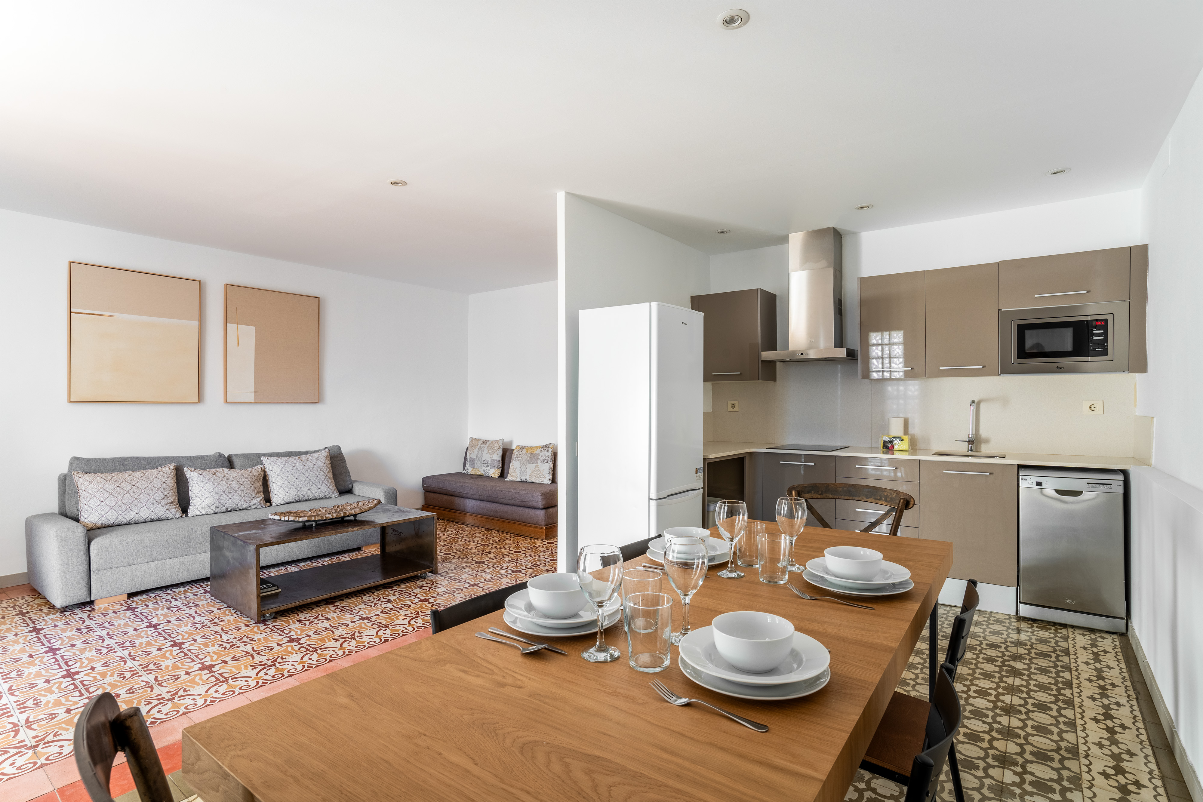 Villa Esmeralda Fort Pienc Barcelona: Luxury 2-Bedroom Apartment with Sea Views and Spa Facilities, Barcelona Eixample