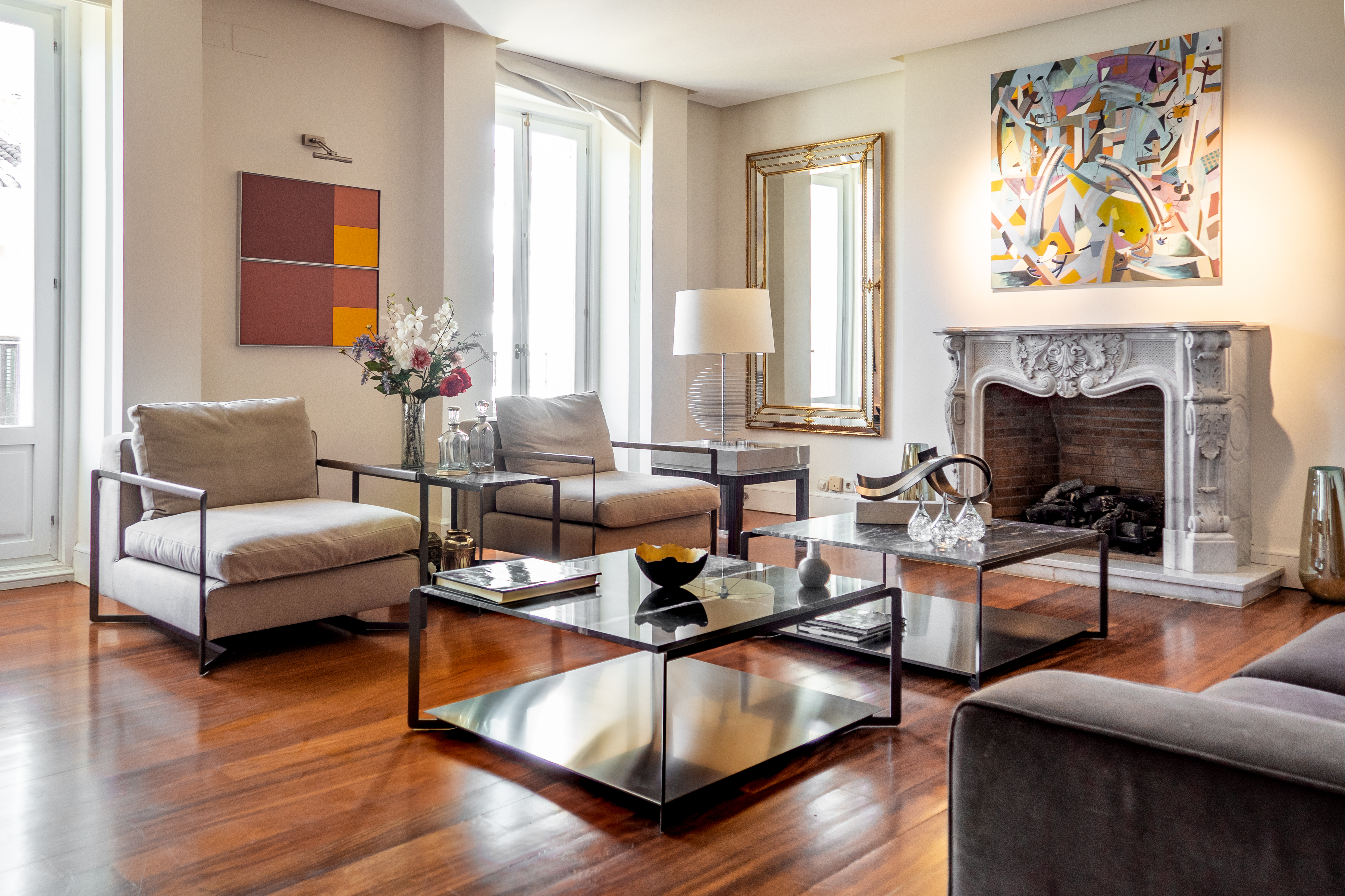 Villa Esmeralda Lavapiés Madrid: Luxury 3-Bedroom Apartment with Spa and Air-Con in Chueca, Madrid