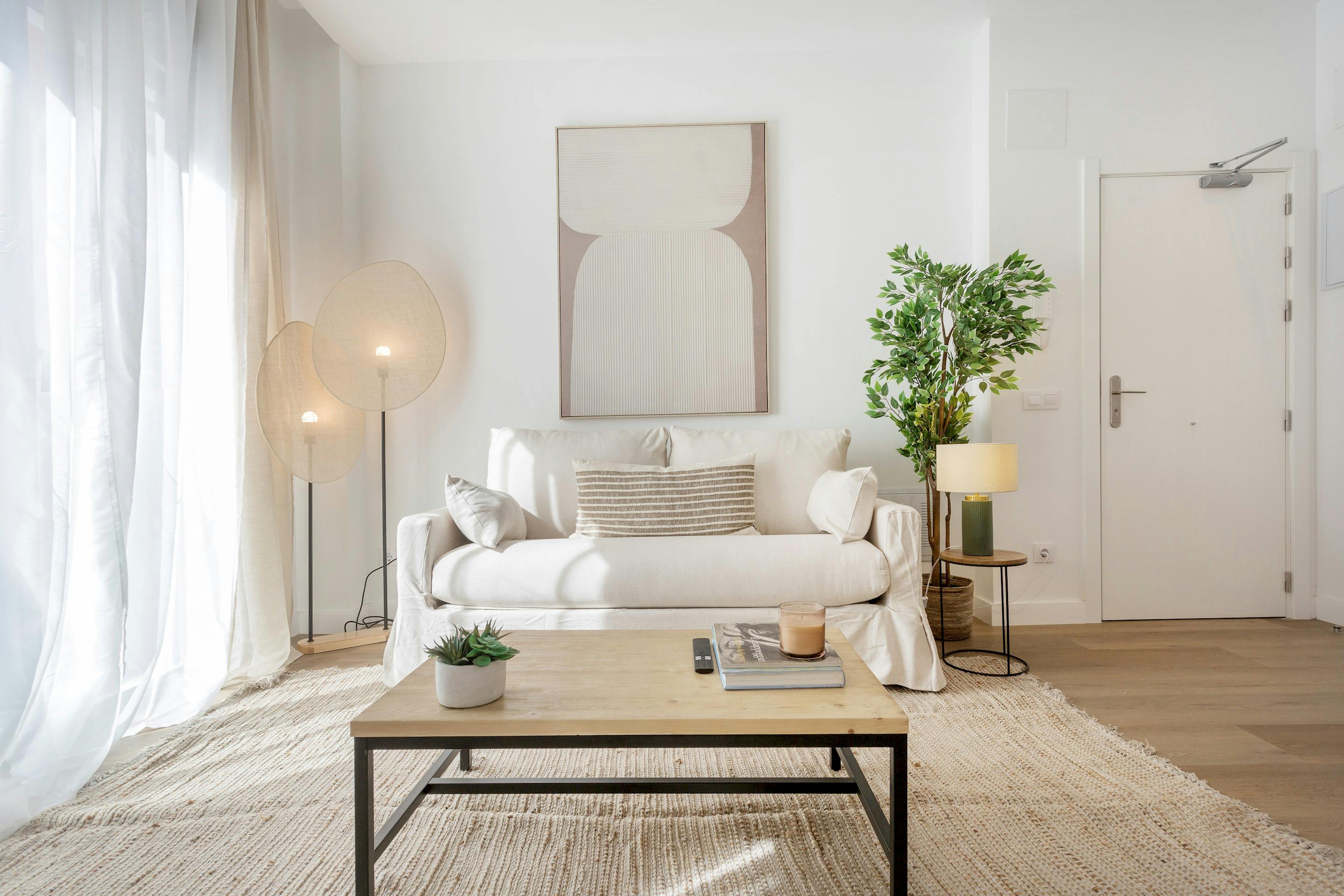 Villa Esmeralda Prosperidad Chamartin: Luxury 2-Bedroom Apartment with Spa and Air-Con in Chamartin, Madrid