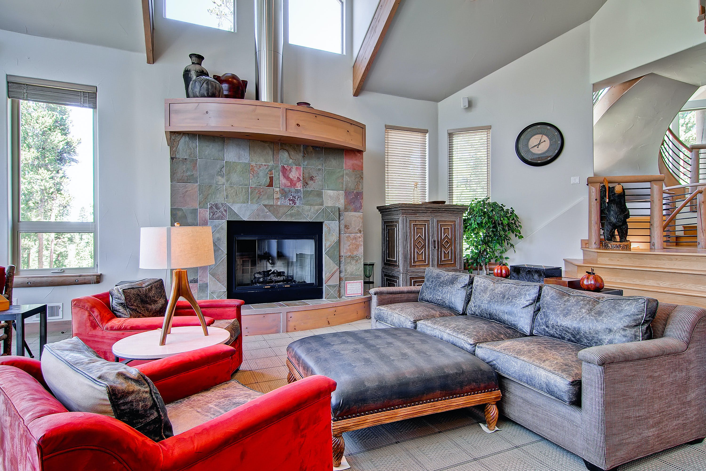 Villa Favonio Carter Breckenridge: Luxury 5-Bedroom Villa with Hot Tub and Mountain Views, Breckenridge