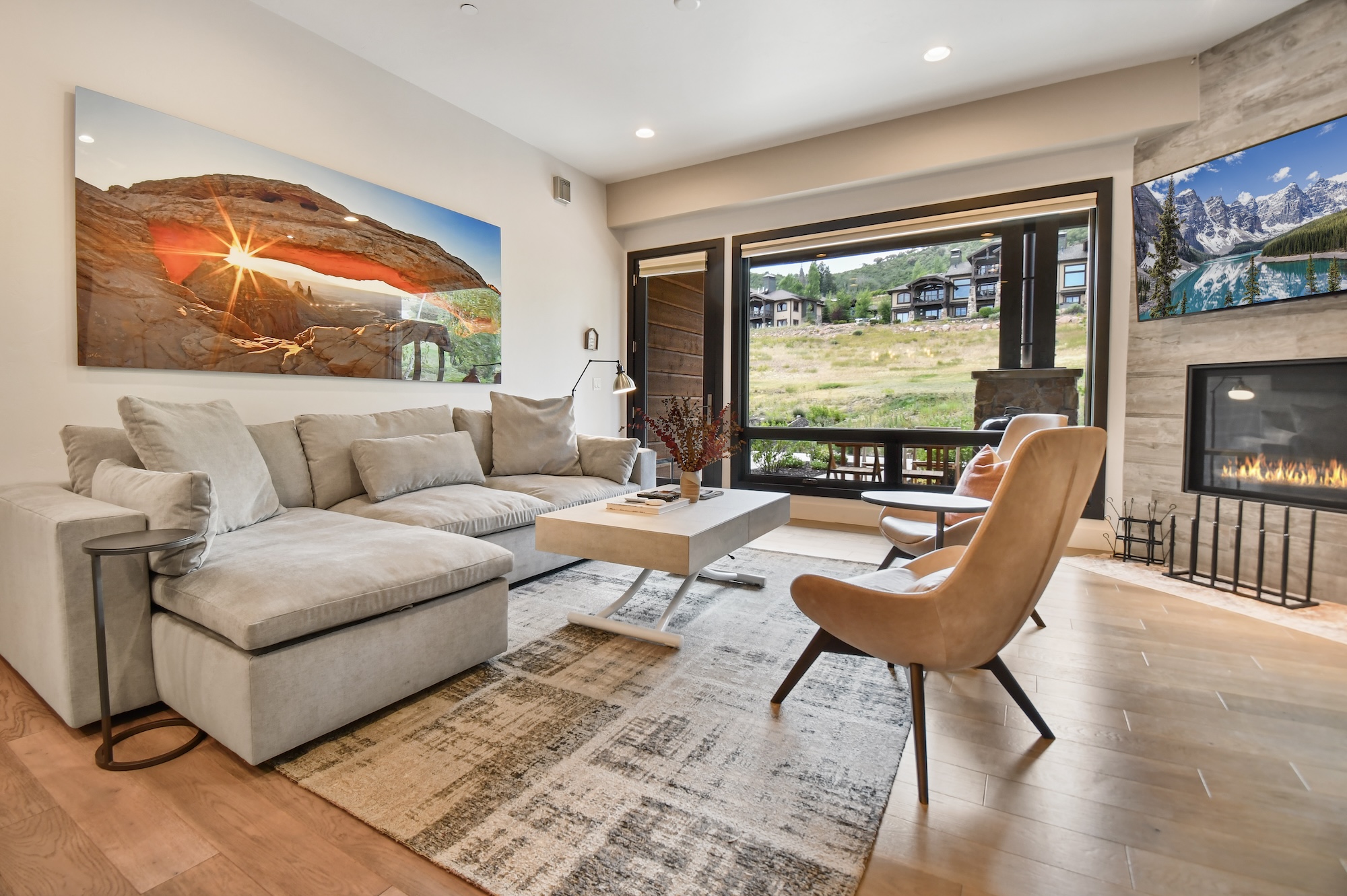 Villa Favonio Homestead Park City: Ski Chalet Rental with Hot Tub and Mountain Views, Park City