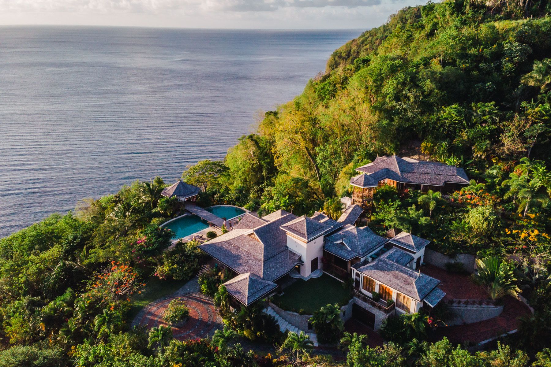Villa Flamboyant Chateau Marigot: 7-Bedroom Seaview Estate with Private Cove Access in Marigot