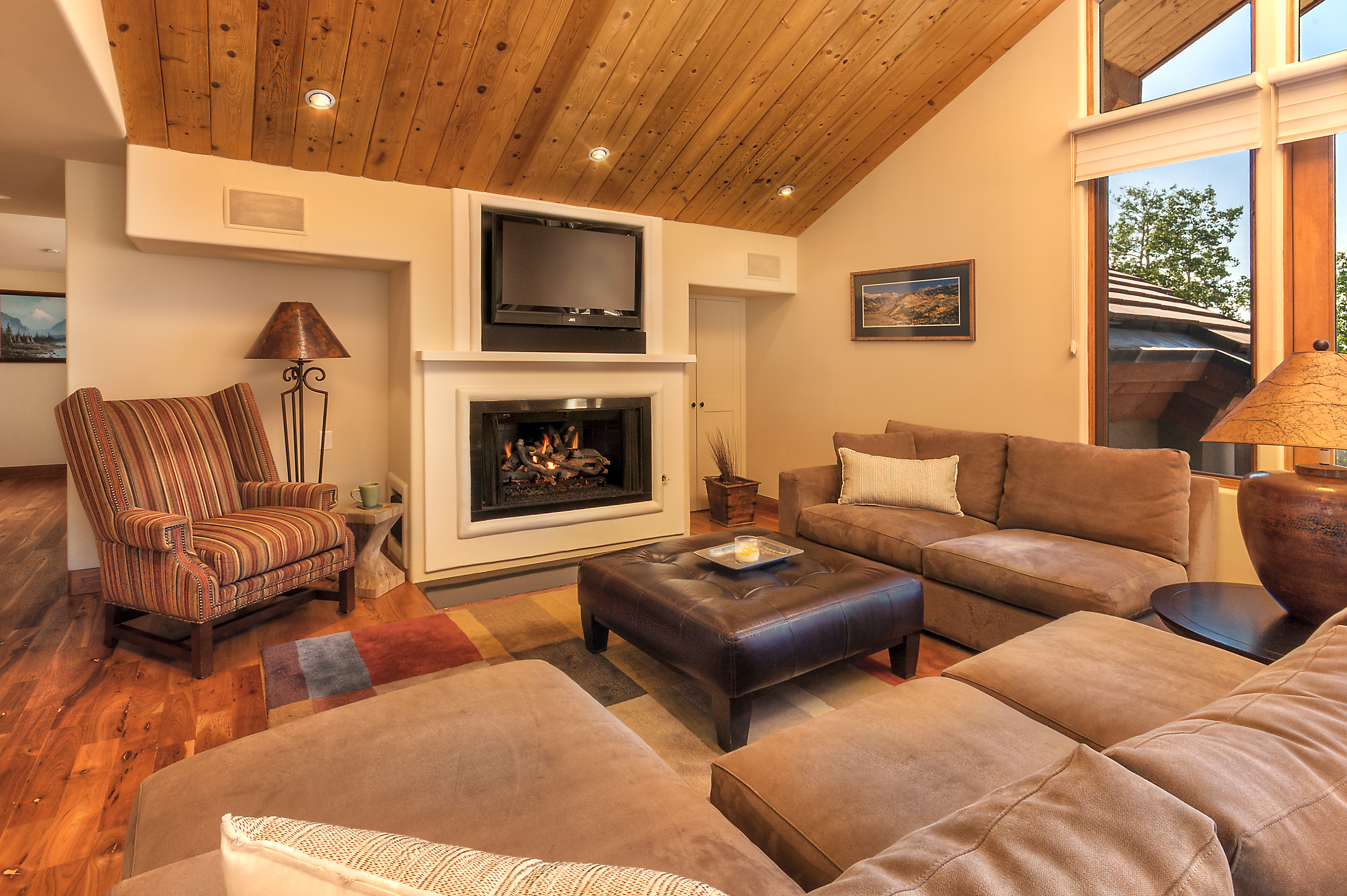 Villa Vespree Palmyra Telluride: Luxury 4-Bedroom Villa with Spa and Ski Access, Mountain Village, Telluride