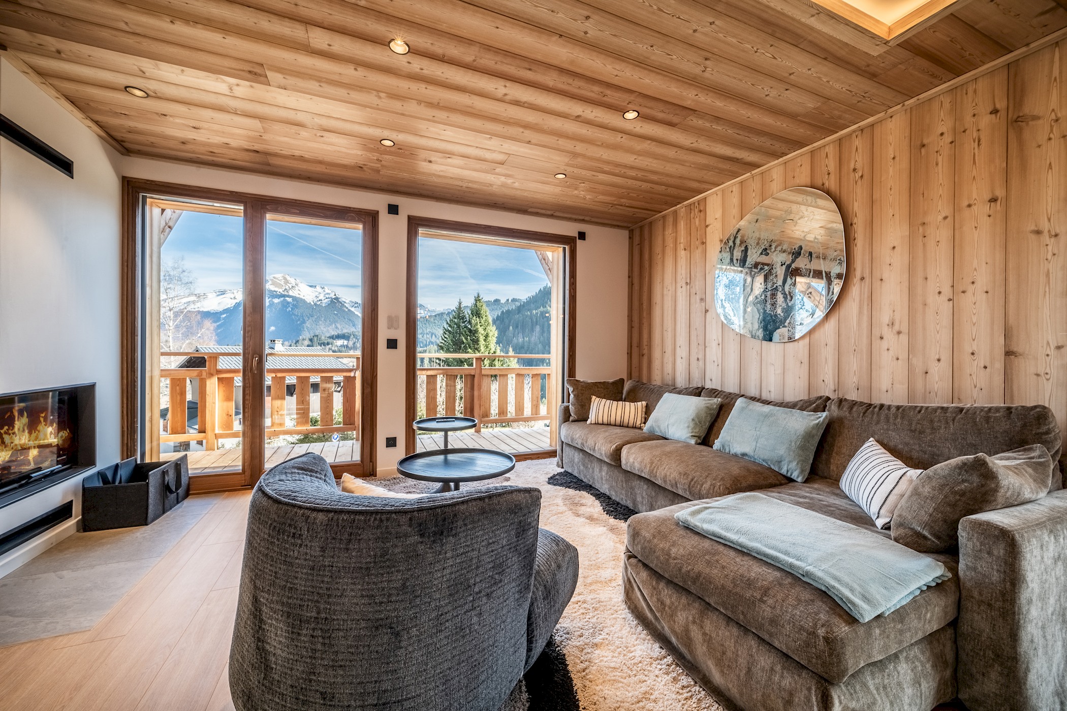 Villa Föhn Arolles La Côte-d’Arbroz Morzine: Luxury 4-Bedroom Ski Chalet with Hot Tub and Sauna, Morzine