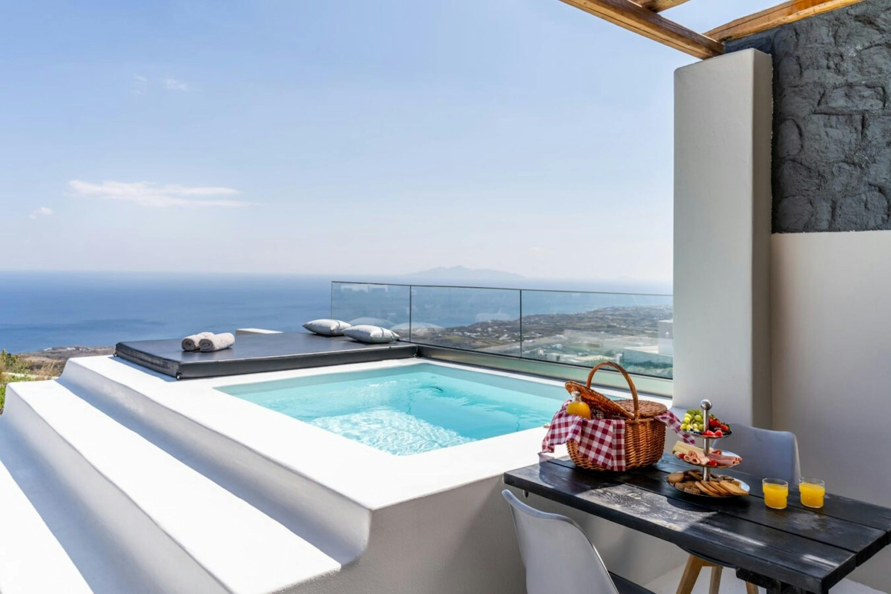 Villa Galazio Skaros Imerovigli: Luxury 1-Bedroom Apartment with Sea Views and Pool, Santorini