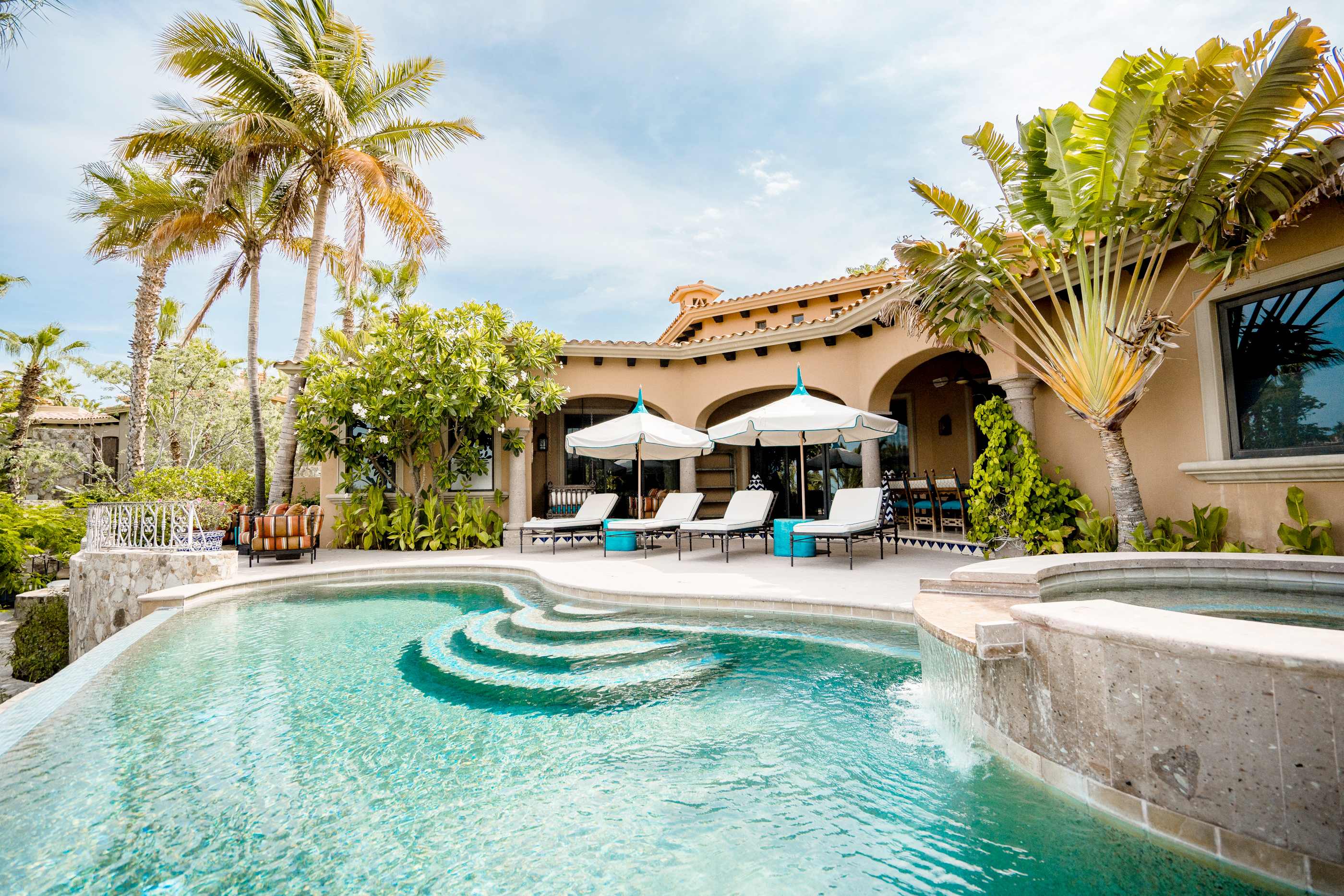 Villa Garbí El Médano Cabo: Luxury 4-Bedroom Villa with Private Pool and Sea Views, Cabo San Lucas