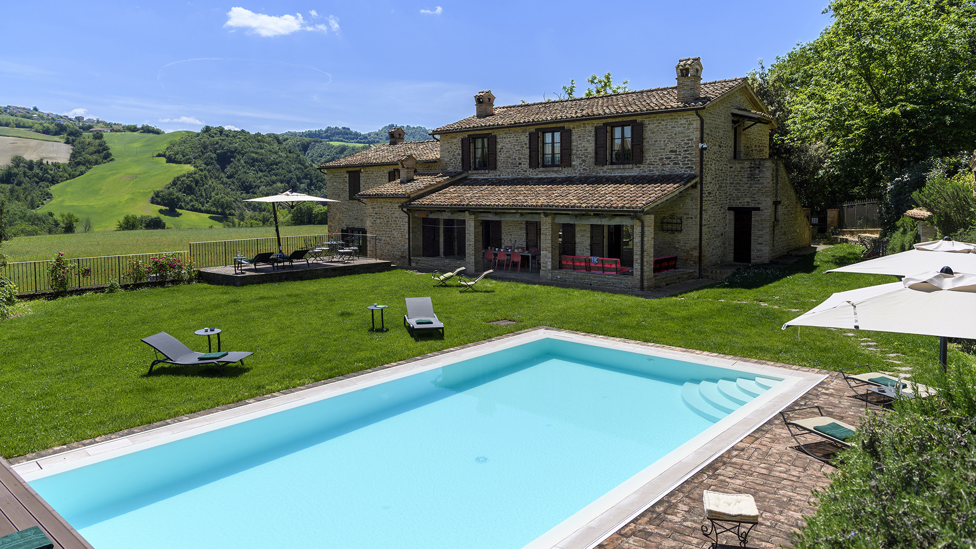 Villa Garbino Furlo Marche: Luxury 4-Bedroom Villa with Private Pool and Garden, Marche Italy