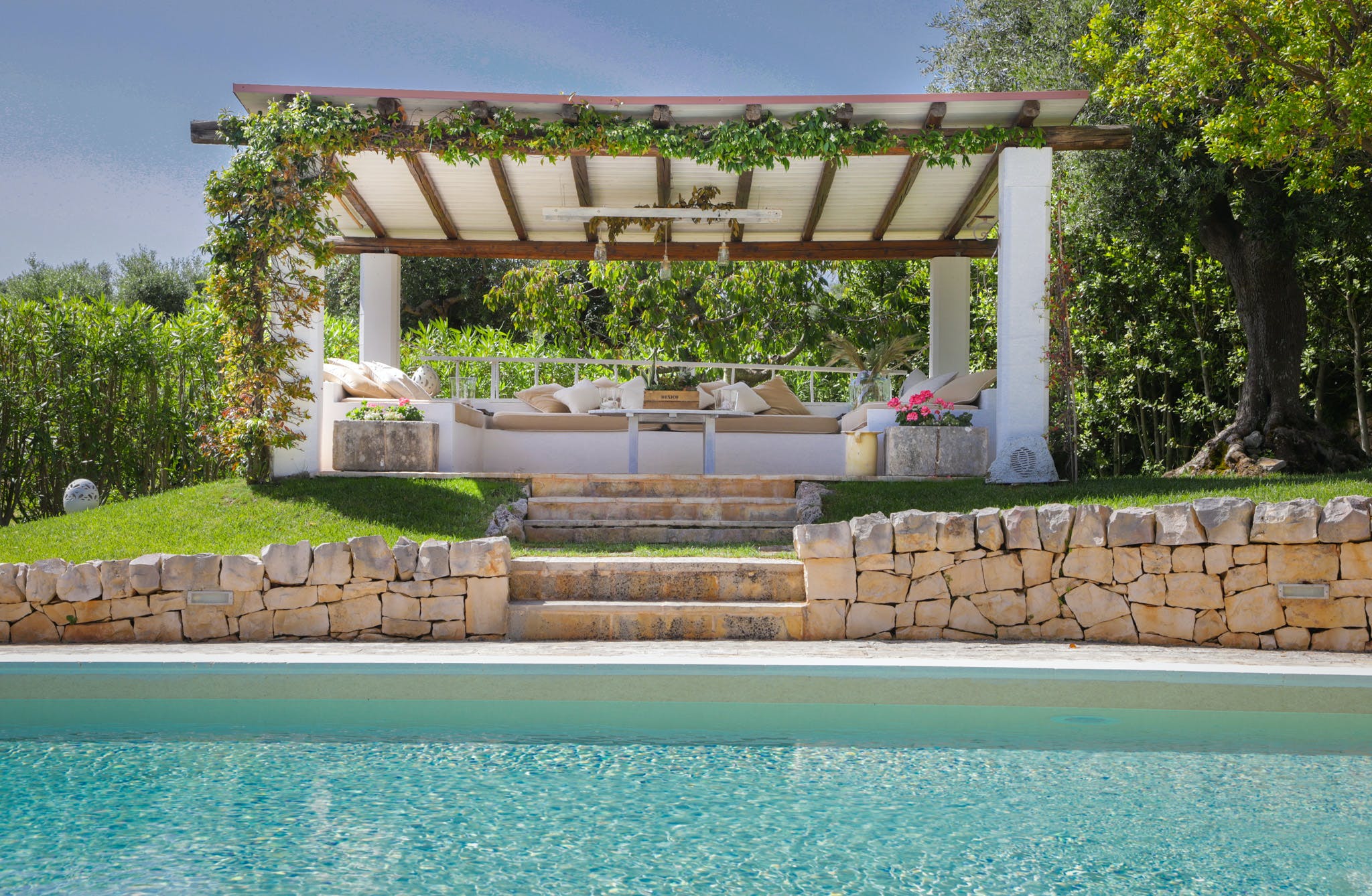 Villa Garbino Lamione Castellana: Luxury 2-Bedroom Villa with Pool and Fireplace in Apulia, Castellana