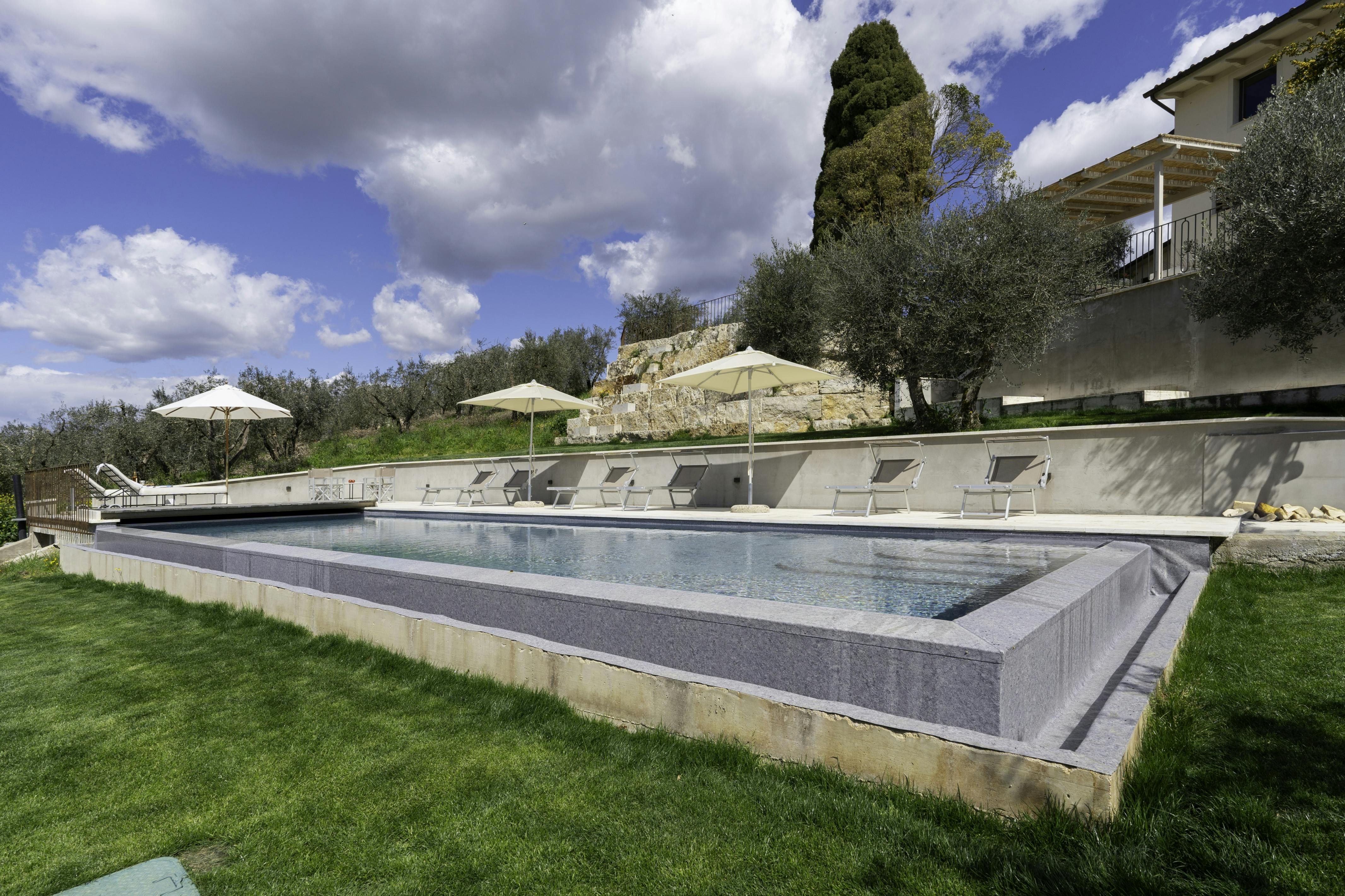 Villa Garbino Montefioralle Chianti: Luxury 5-Bedroom Villa with Pool and Spa, Chianti Tuscany