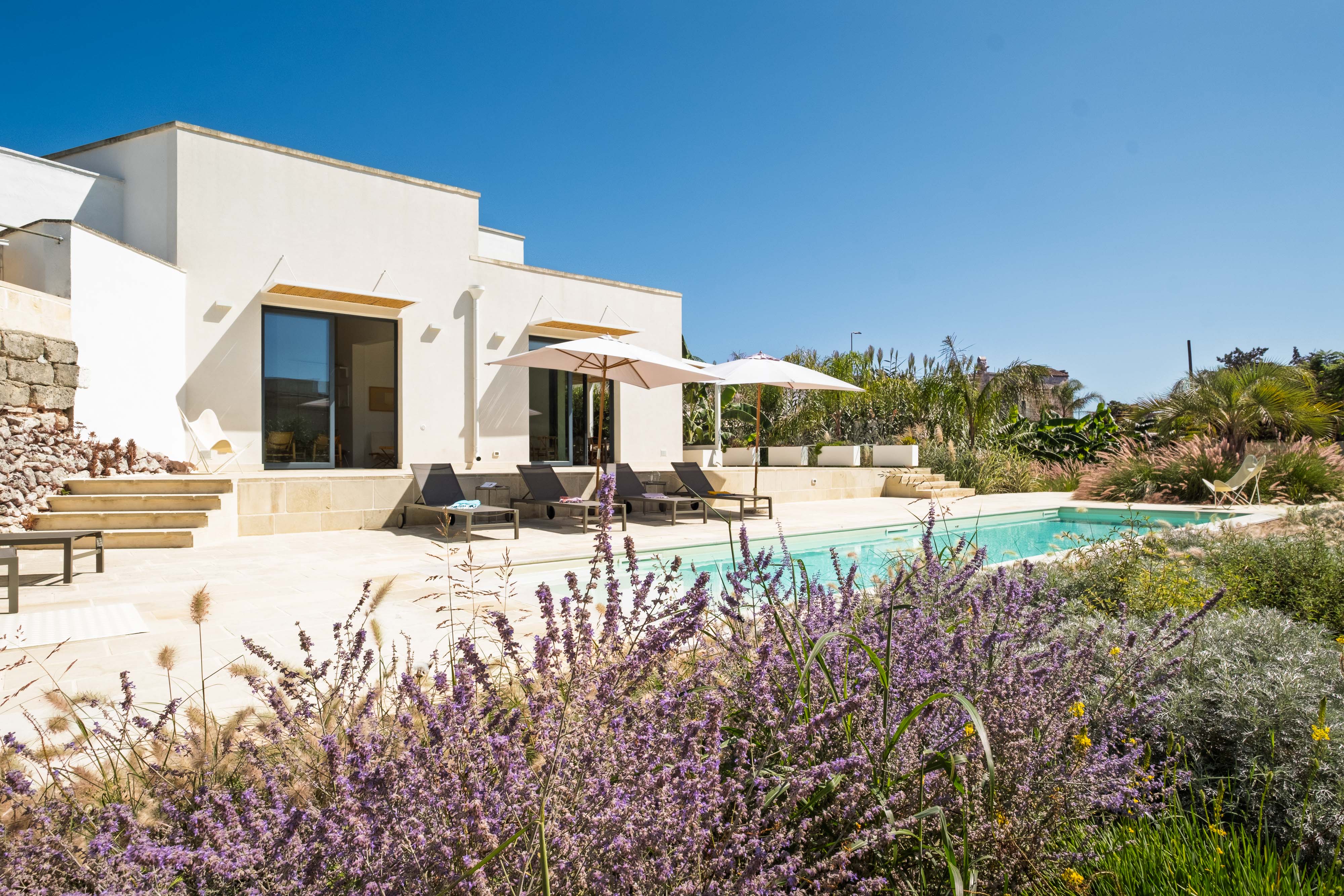Villa Garbino Oleandro Cannole Lecce: Luxury 3-Bedroom Villa with Private Pool and Spa in Lecce, Apulia