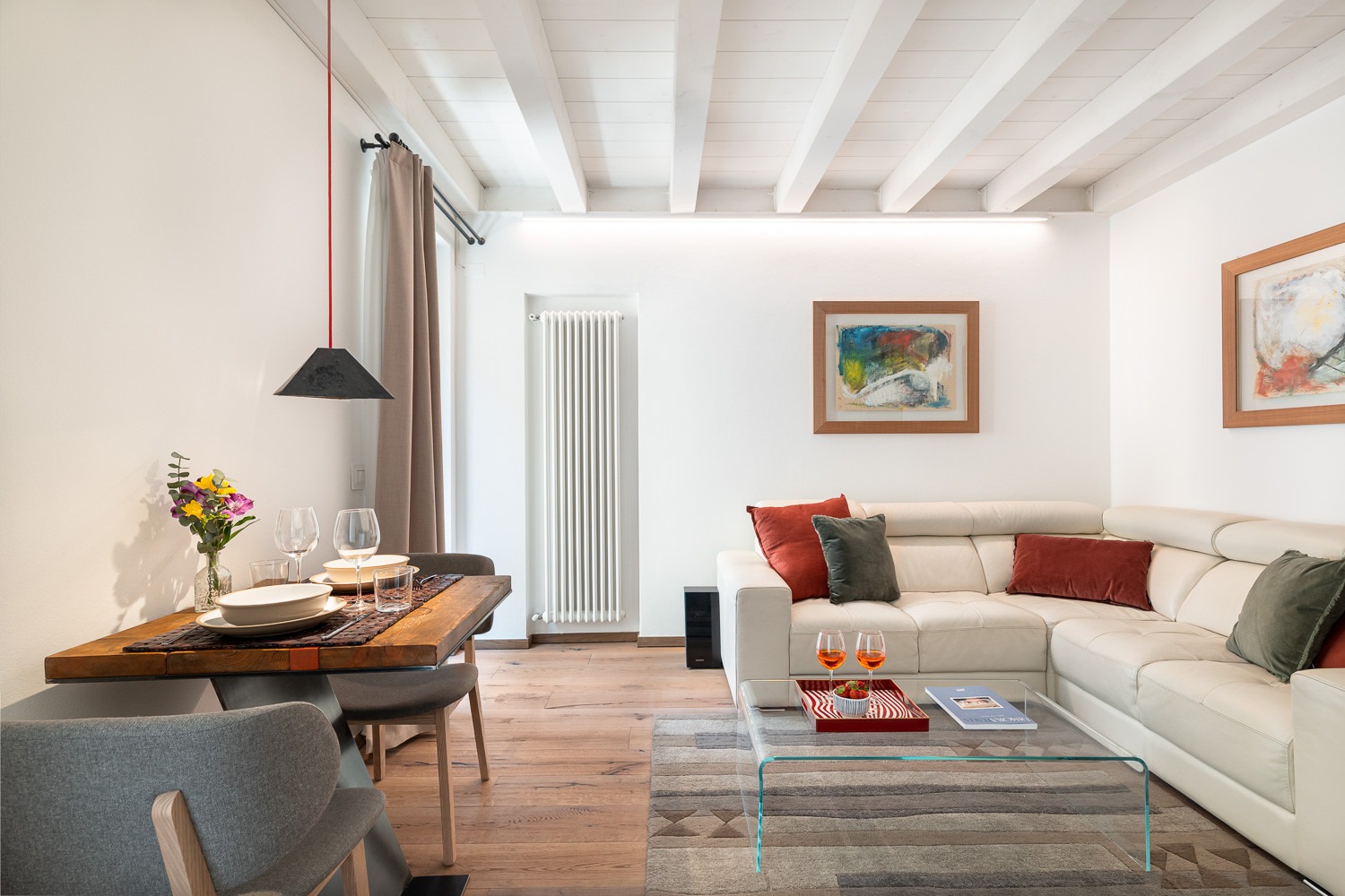 Villa Garbino San Zeno Verona: Luxury 1-Bedroom Apartment with Balcony and Arena Views, Verona