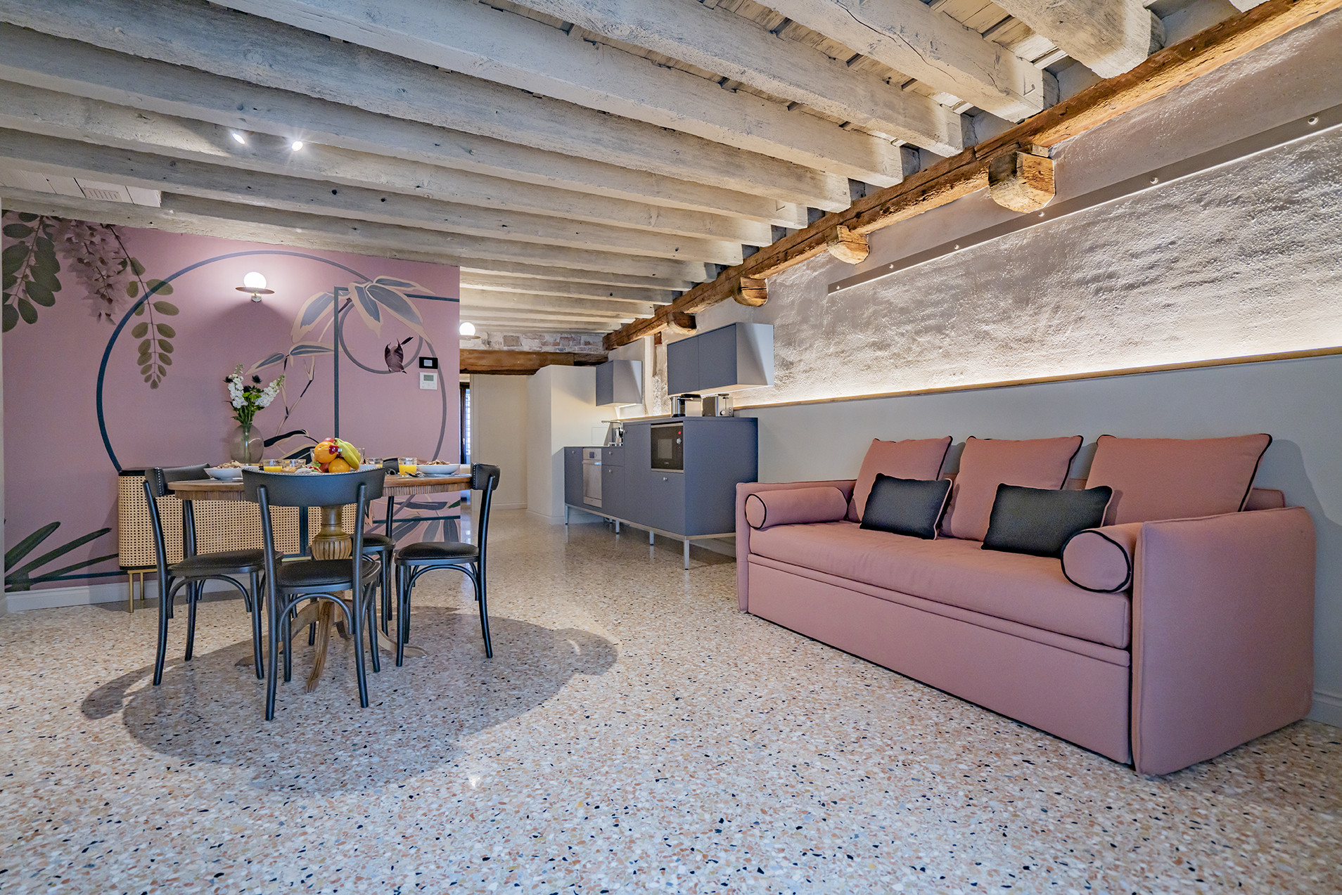 Villa Garbino Sant’Antonin Venezia: Luxury 2-Bedroom Penthouse with Seaviews, Air-Con in Venice San Marco