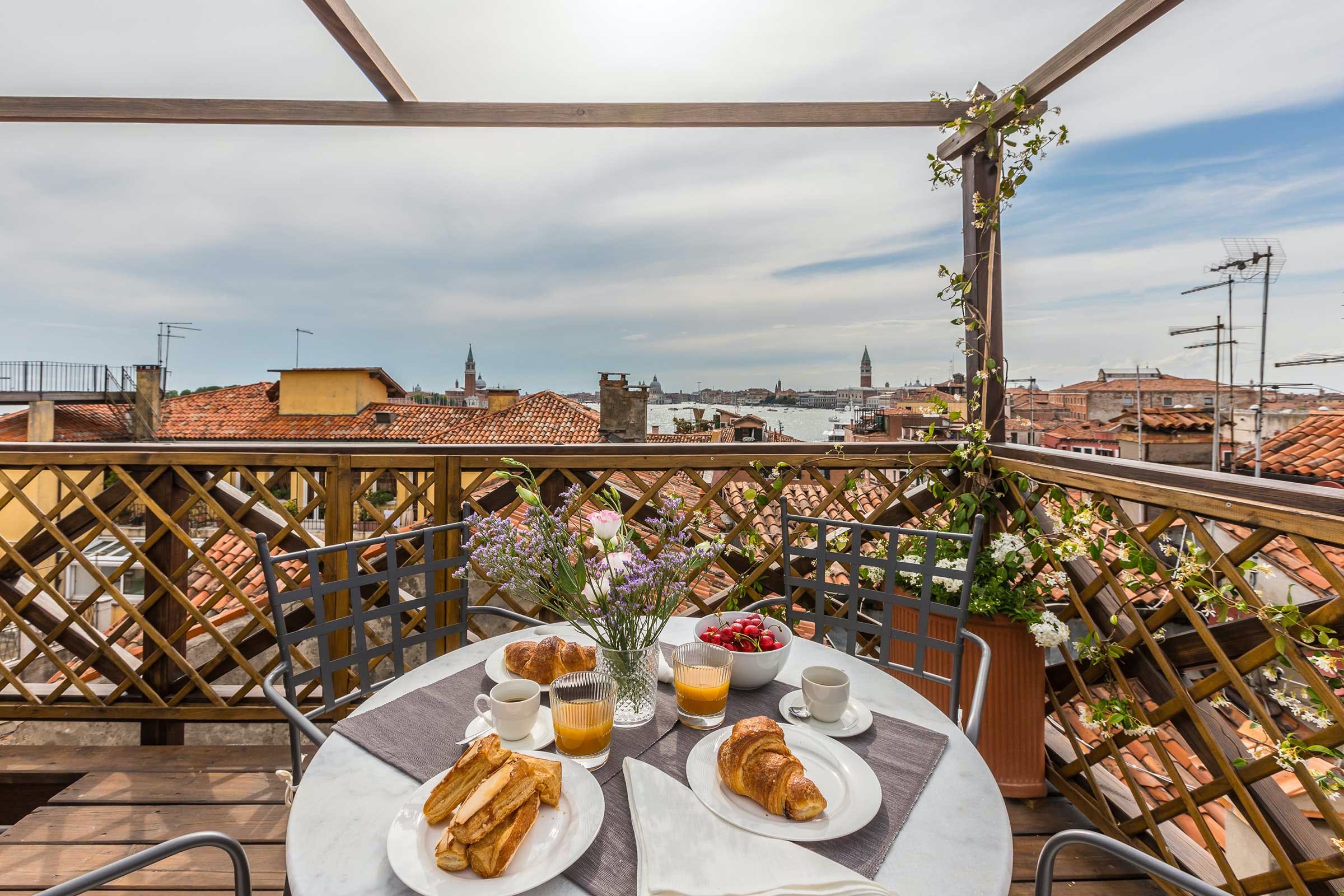 Villa Garbino Sant’Elena Venezia: Luxury 1-Bedroom Apartment with Seaview and Spa, Venice Castello