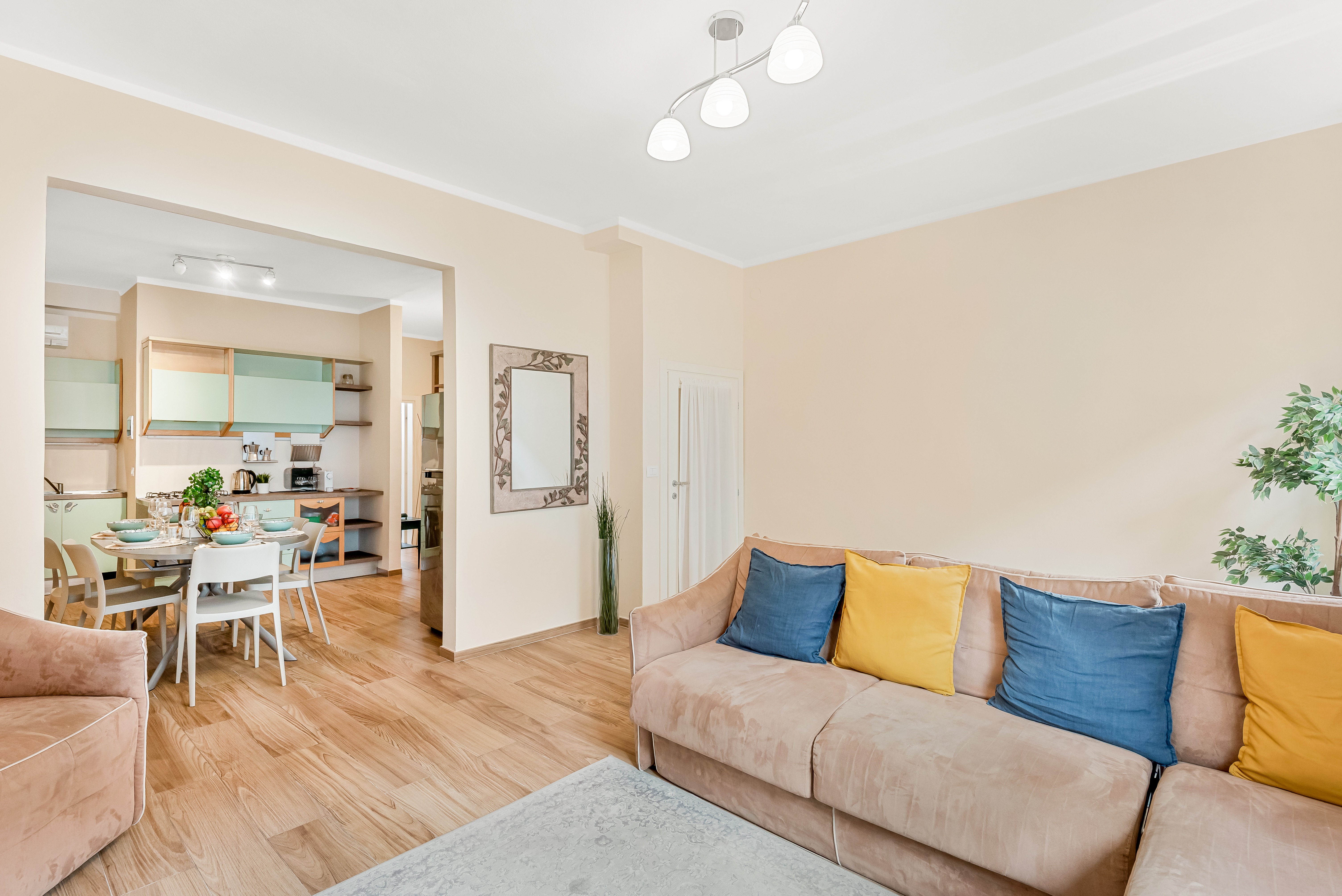 Villa Garbino Spinelli Firenze: Luxury 2-Bedroom Apartment with Spa and Air Conditioning, Florence Santa Croce
