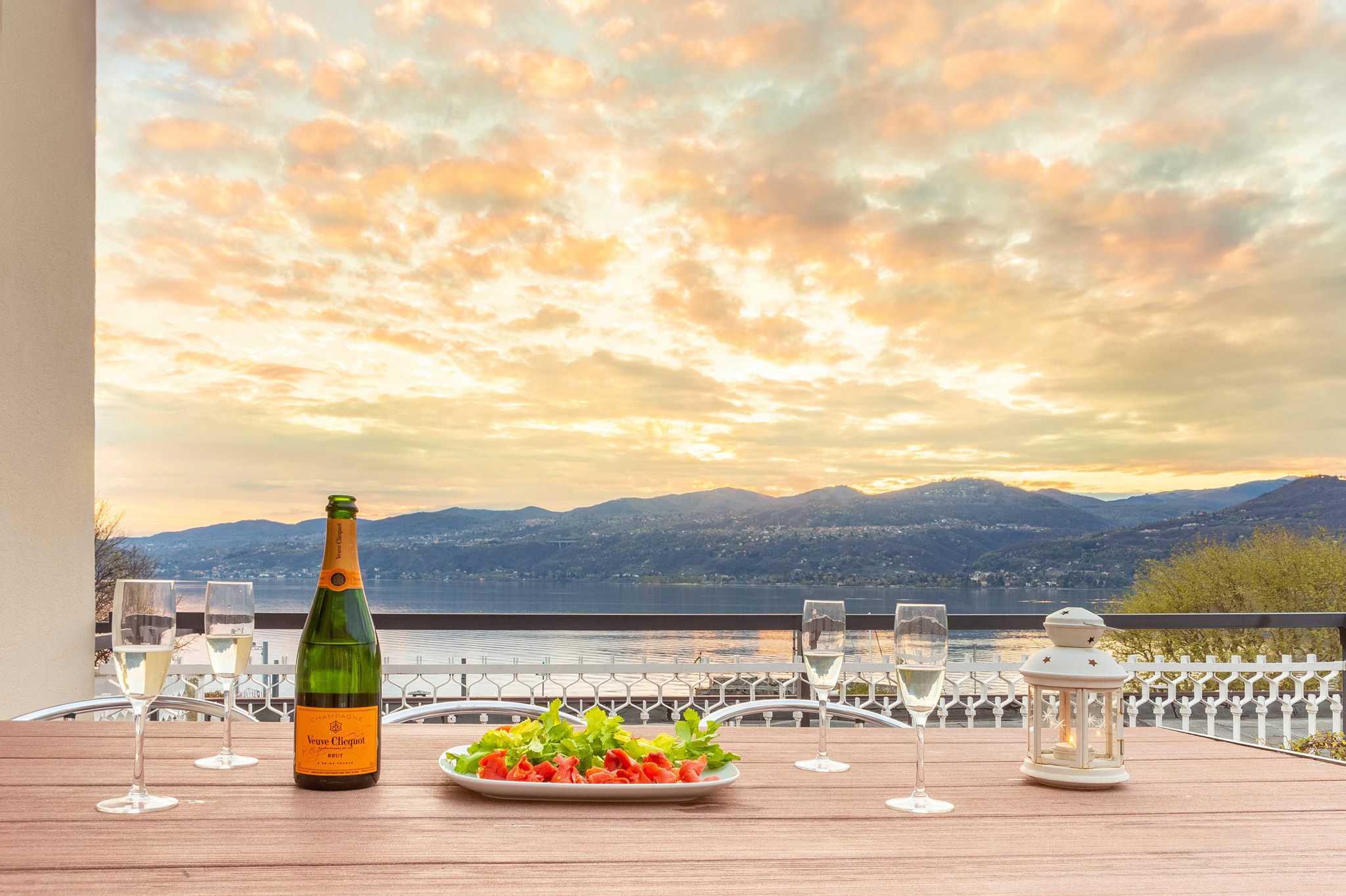 Villa Garbino Velate Varese: Luxury 3-Bedroom Apartment with Lake Views and Spa, Varese