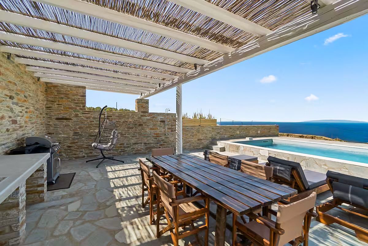 Villa Ανέμου Gavrio Andros: 3-Bedroom Seaview Villa with Spa in Andros, Greece | Sleeps