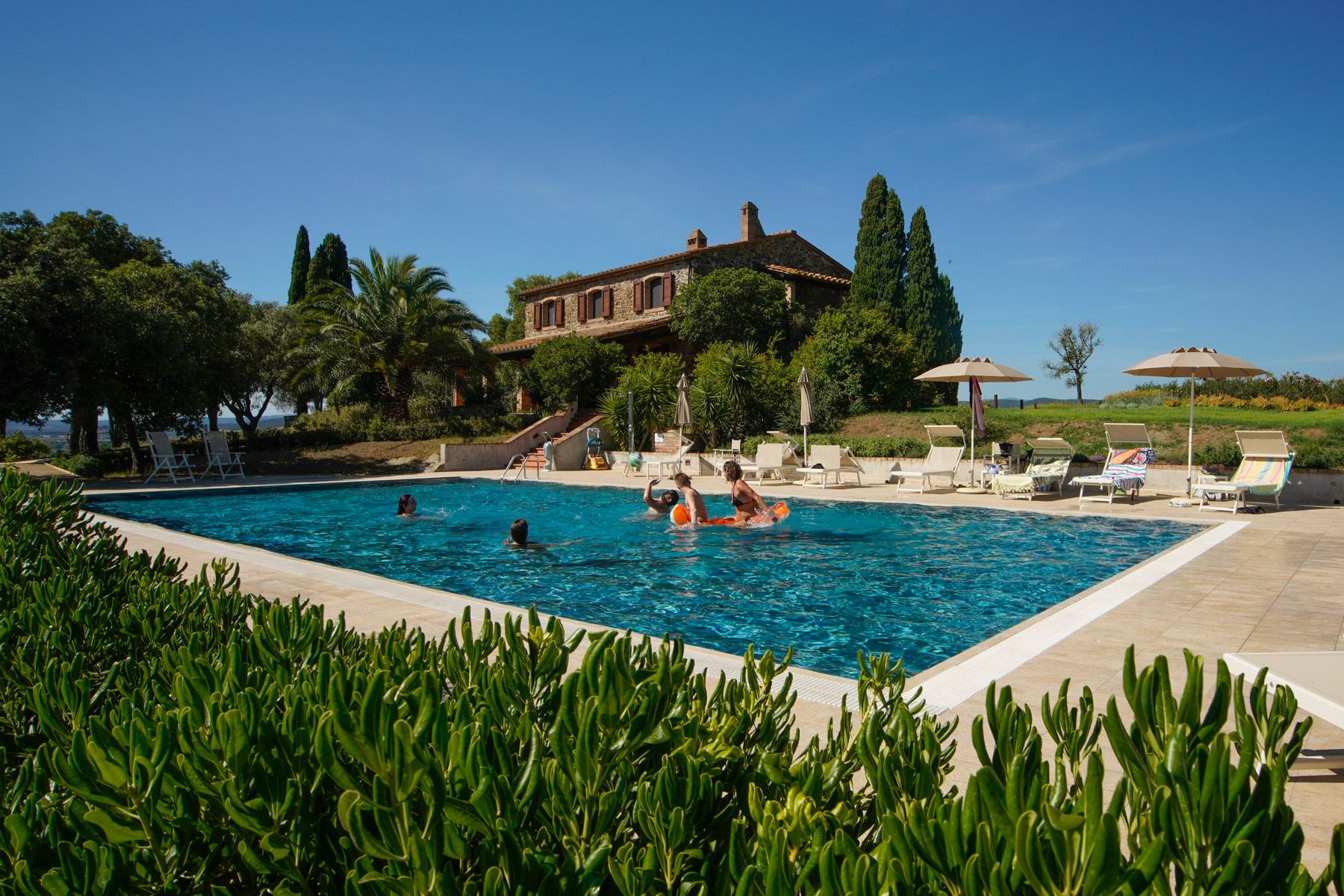 Villa Ginestra Alberese Grosseto: 7-Bedroom Tuscan Coast Villa with Spa, Private Park and Sea
